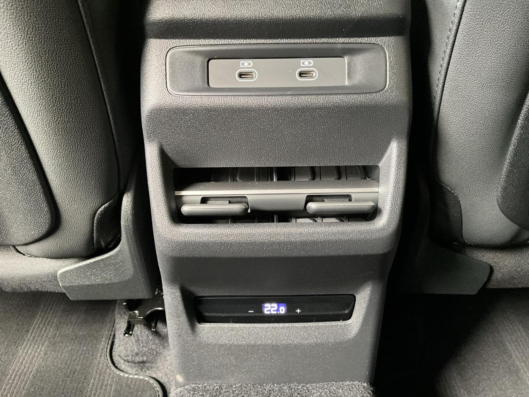 Audi Q3 PHEV+Techplus+P.Klima+LM18+Led+S-Tronic (2026) - Photo 21