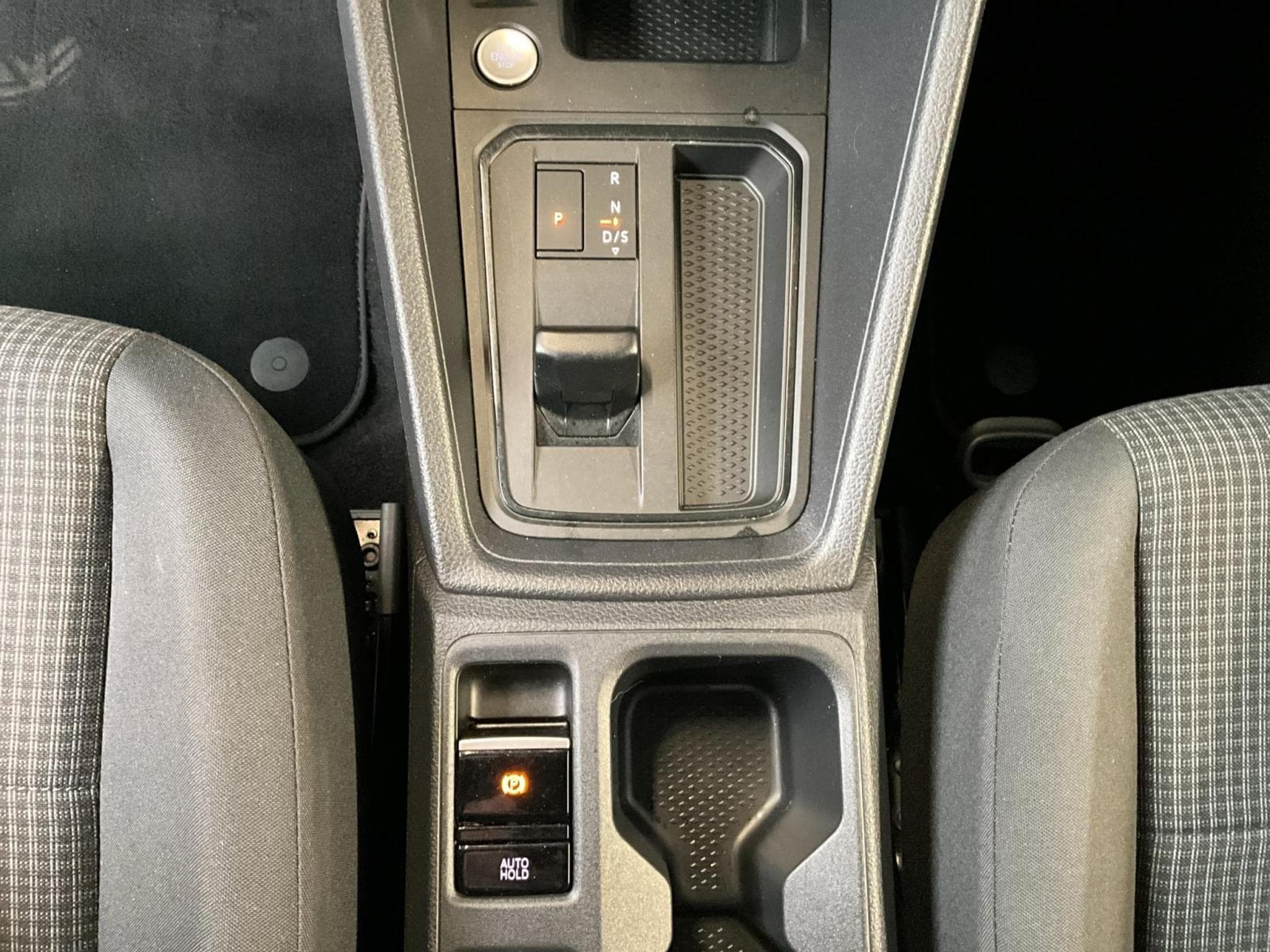 VW Caddy Maxi+DSG+Navi+LM16+DAB+ (2024) - Foto 12