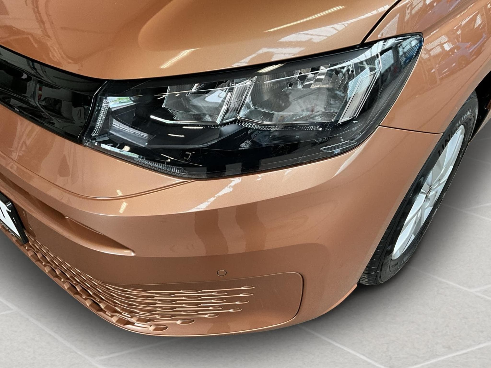 VW Caddy Maxi+DSG+Navi+LM16+DAB+ (2024) - Foto 17