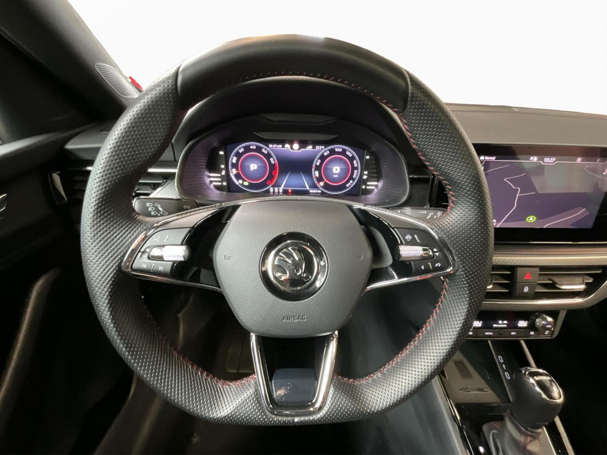 Skoda Kamiq Monte-Carlo+DSG+Kessy+AHK+Navi+LED (2021) - Foto 10
