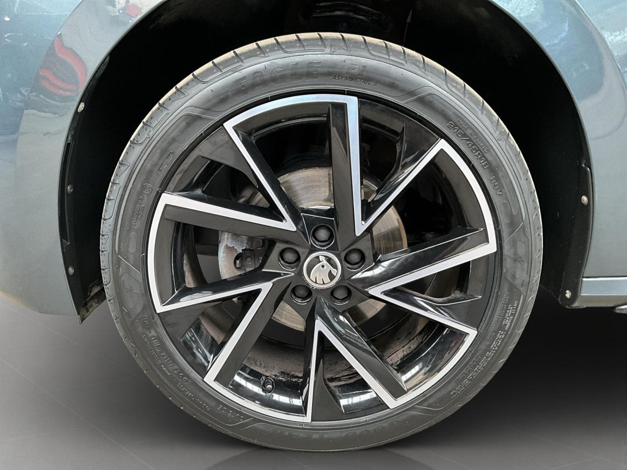 Skoda Kamiq Monte-Carlo+DSG+Kessy+AHK+Navi+LED (2021) - Foto 8