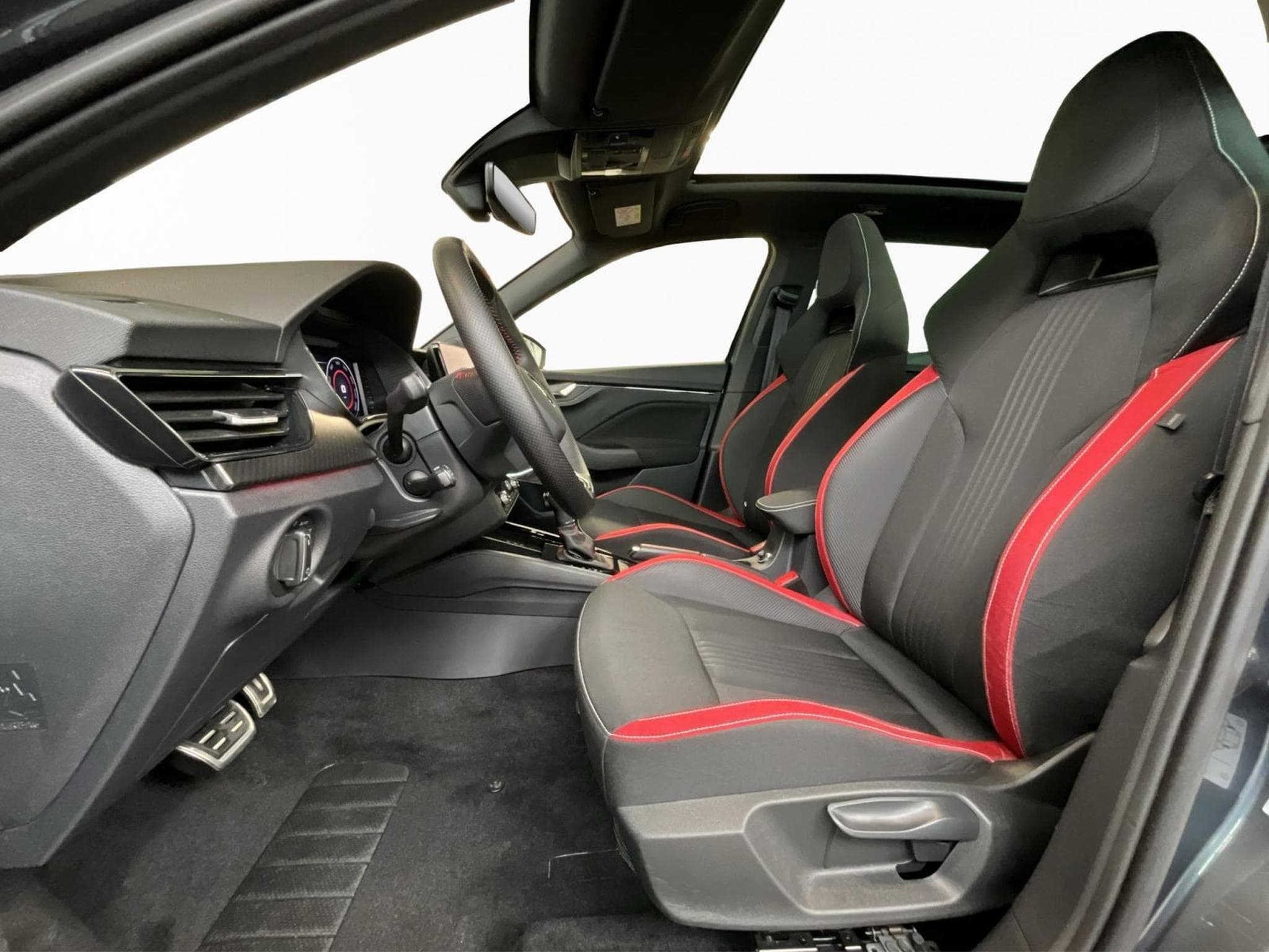 Skoda Kamiq Monte-Carlo+DSG+Kessy+AHK+Navi+LED (2021) - Foto 9