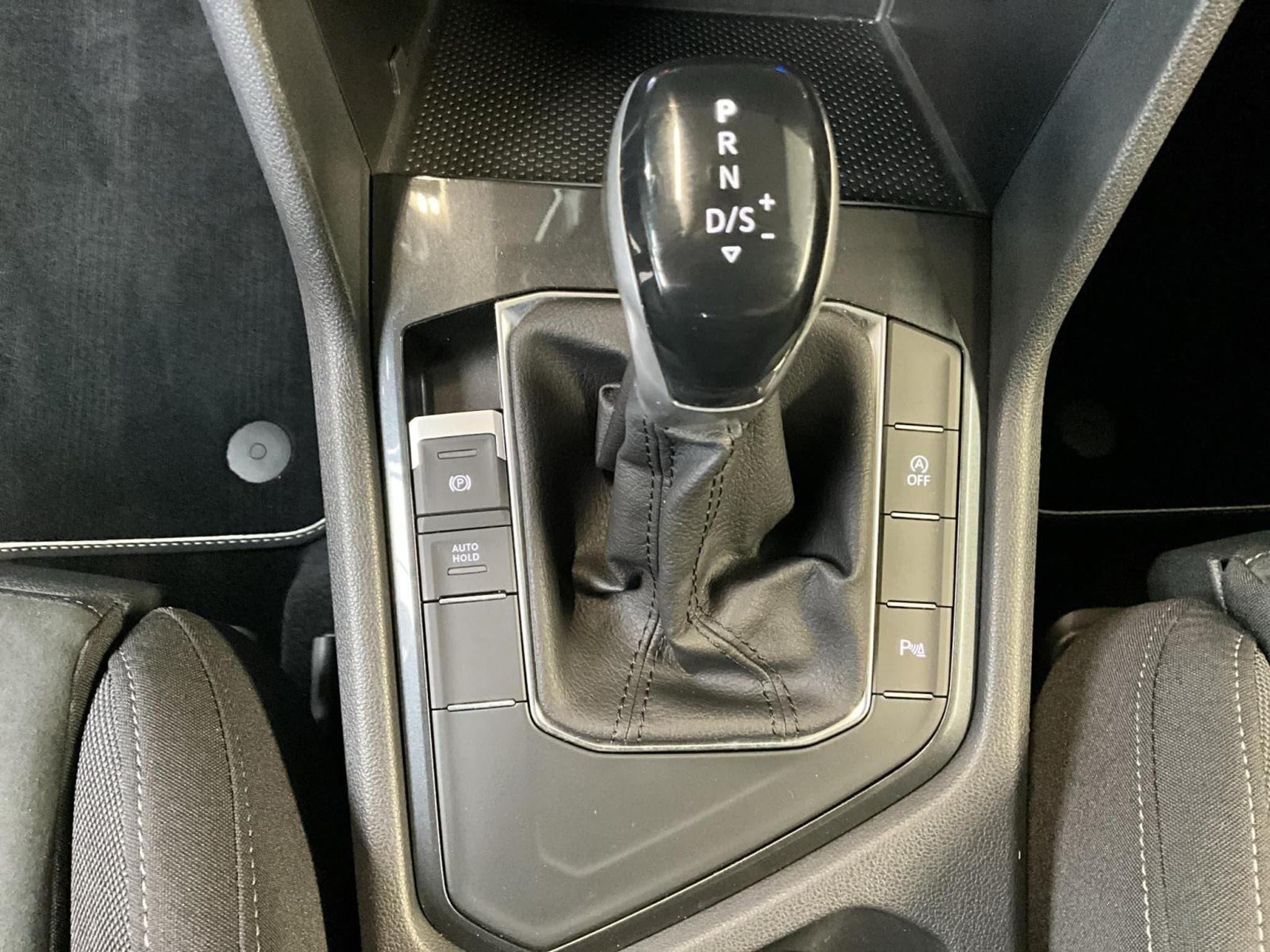 VW Tiguan Life+DSG+LED+NAVI+AHK+Acc (2023) - Foto 12