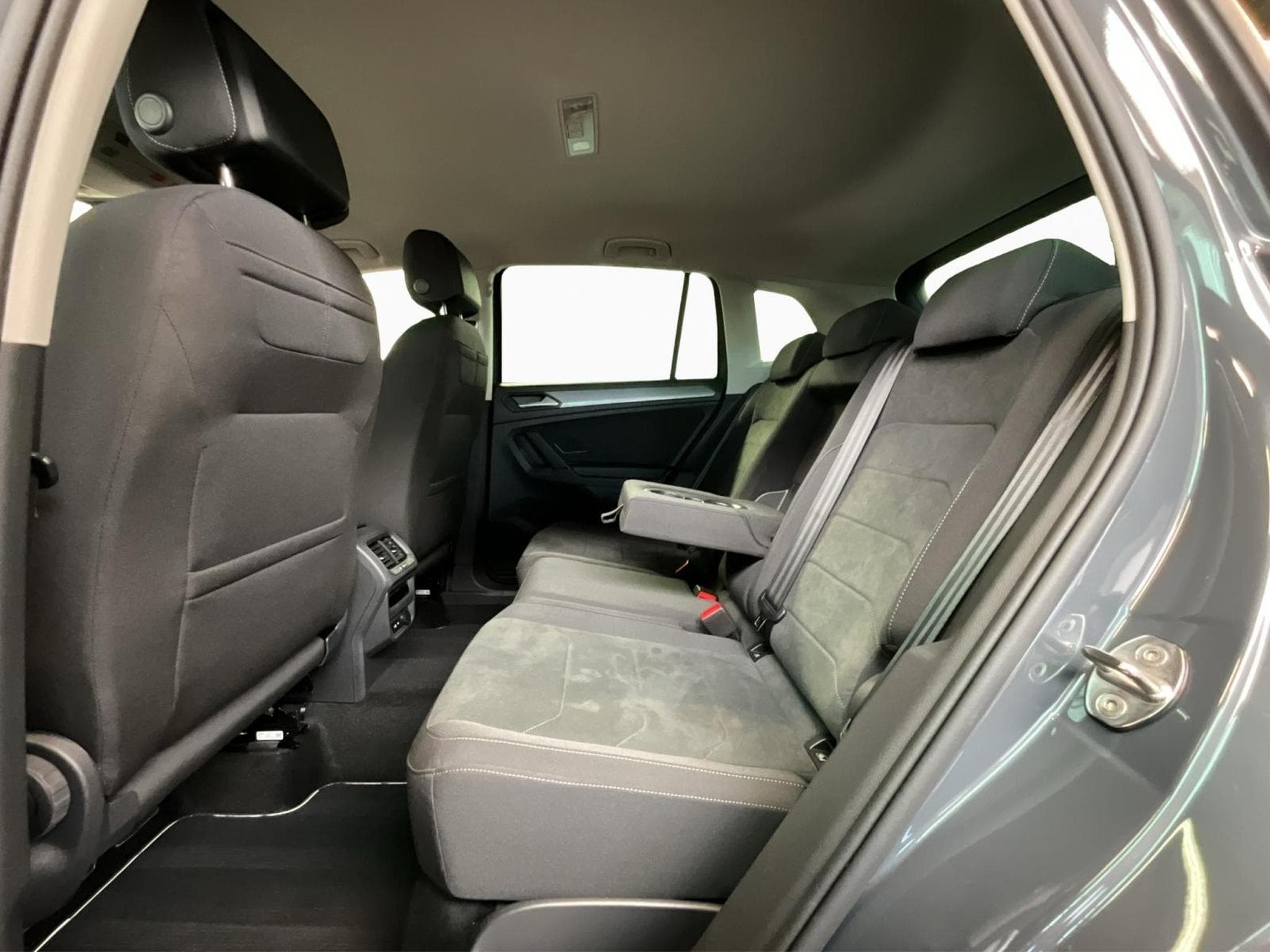 VW Tiguan Life+DSG+LED+NAVI+AHK+Acc (2023) - Foto 15