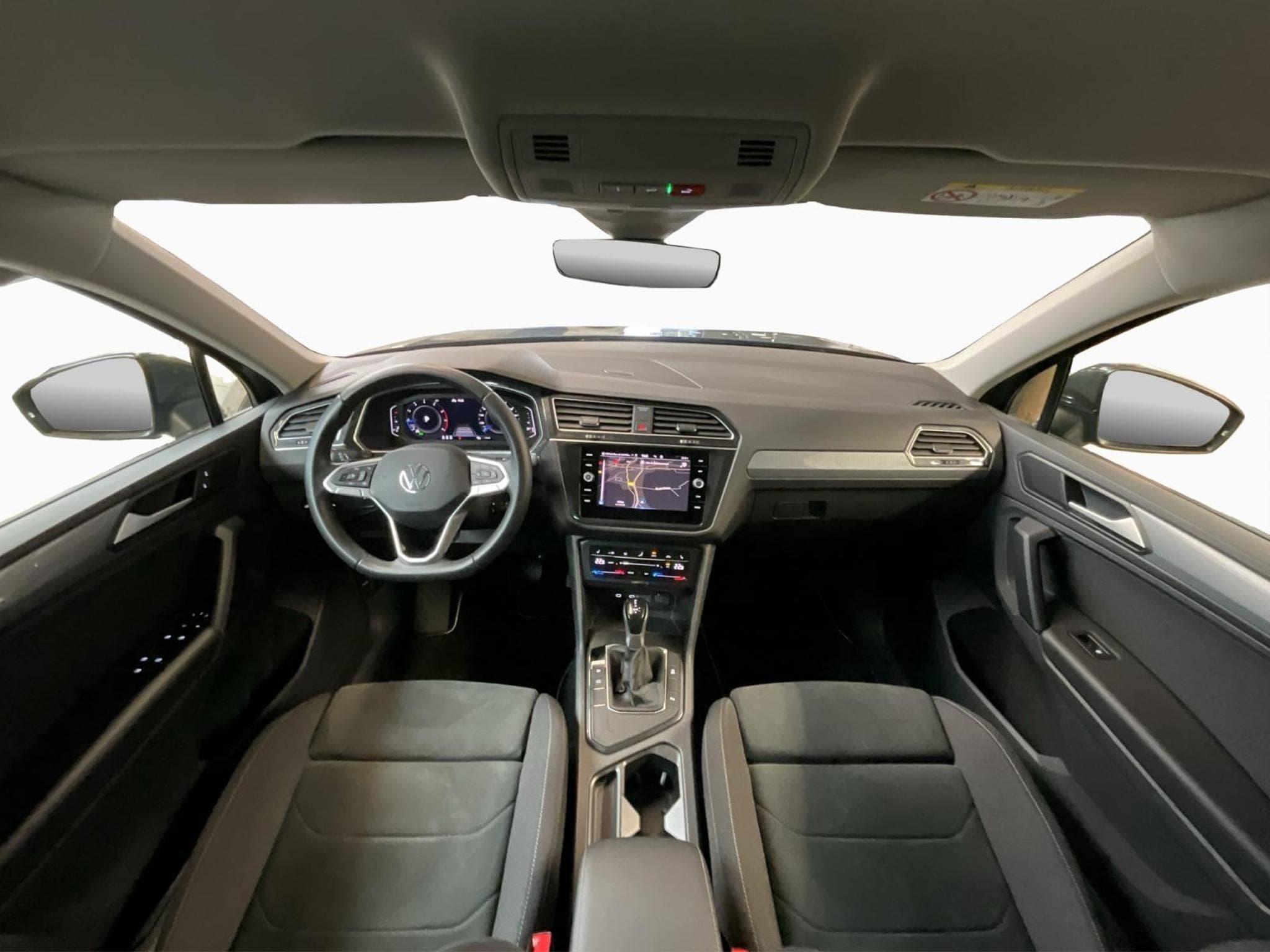 VW Tiguan Life+DSG+LED+NAVI+AHK+Acc (2023) - Foto 2