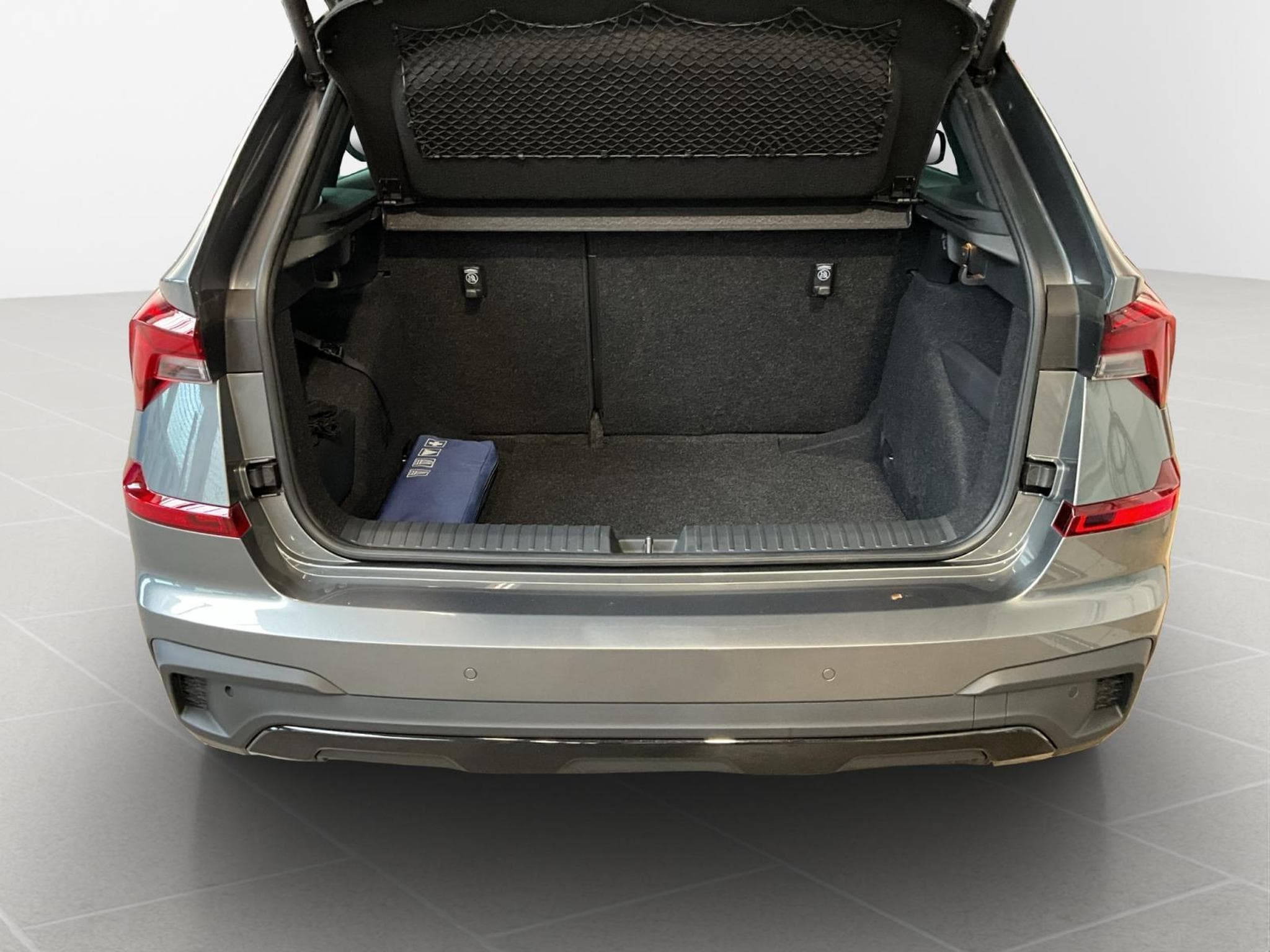Skoda Kamiq Monte-Carlo+DSG+LM18+P.Drive+P.Sécurity (2025) - Foto 17