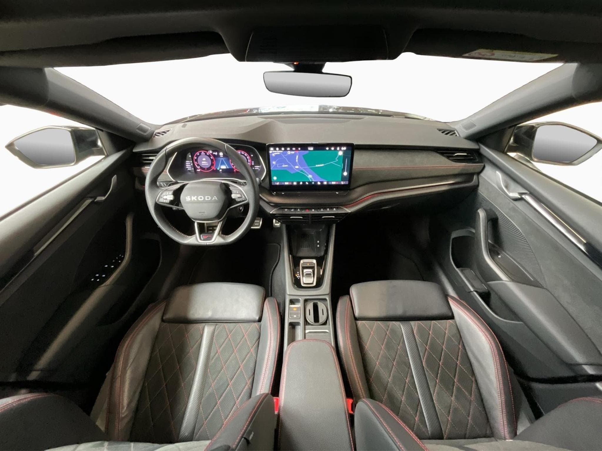 Skoda Octavia RS+DSG+LED+NAVI+DAB+LM19+Pano+360° (2025) - Foto 2
