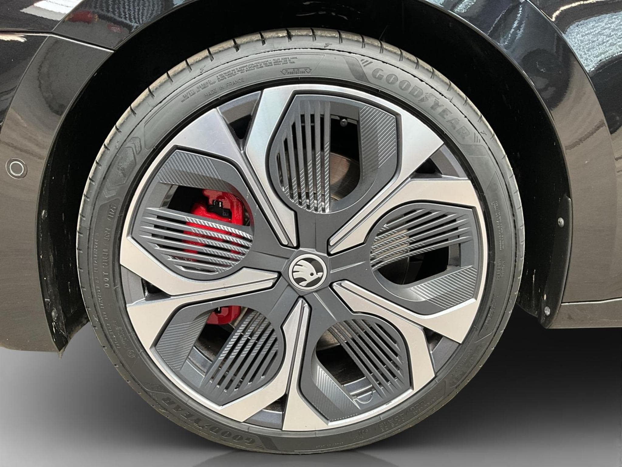 Skoda Octavia RS+DSG+LED+NAVI+DAB+LM19+Pano+360° (2025) - Foto 8