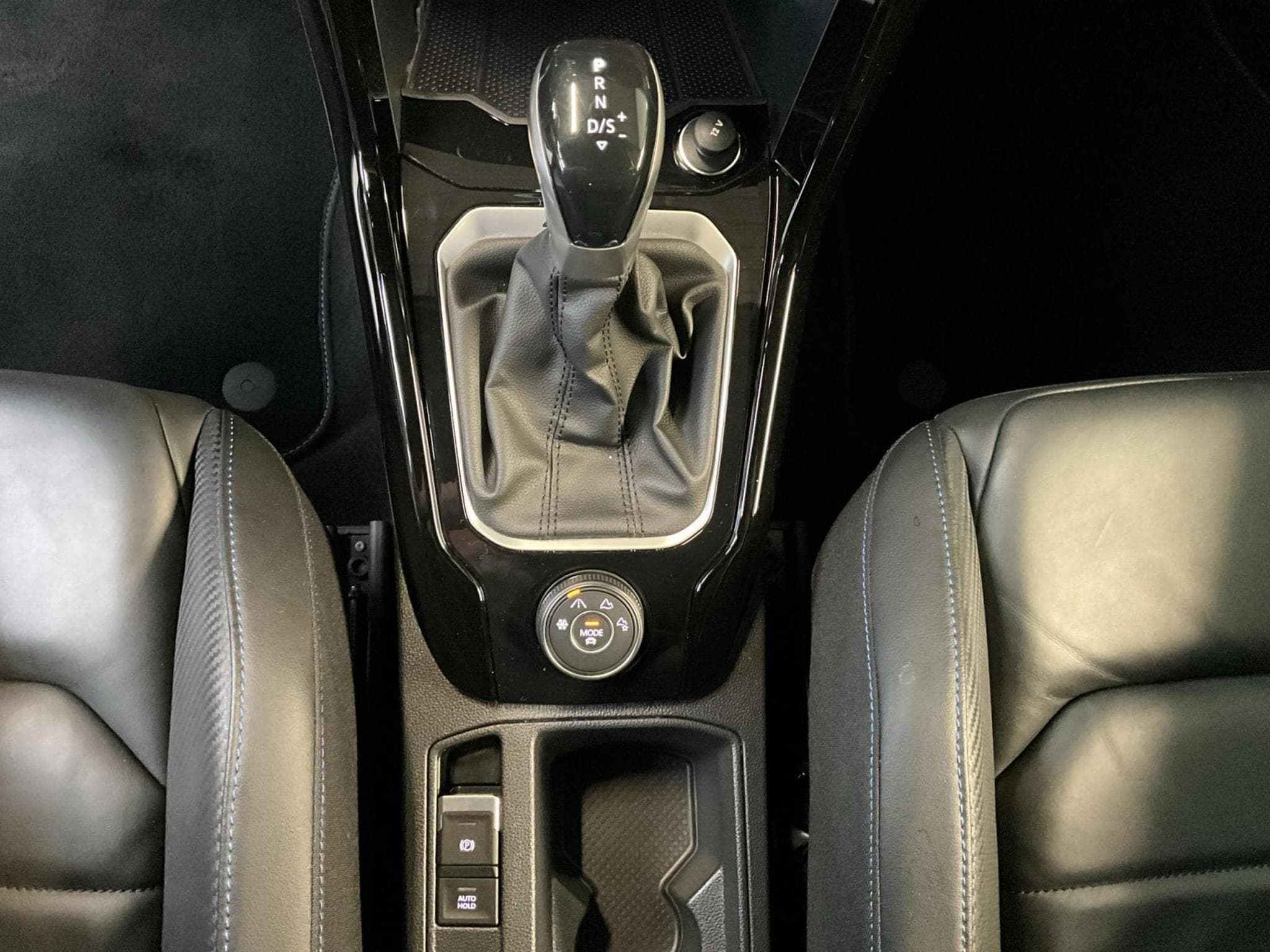 VW T-Roc R+DSG+4M.+Matrix-LED+Navi+IQ-Drive (2022) - Foto 12