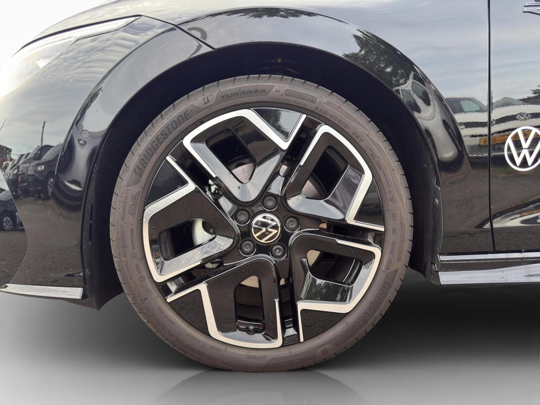 VW Golf R-Line (2026) - Photo 3