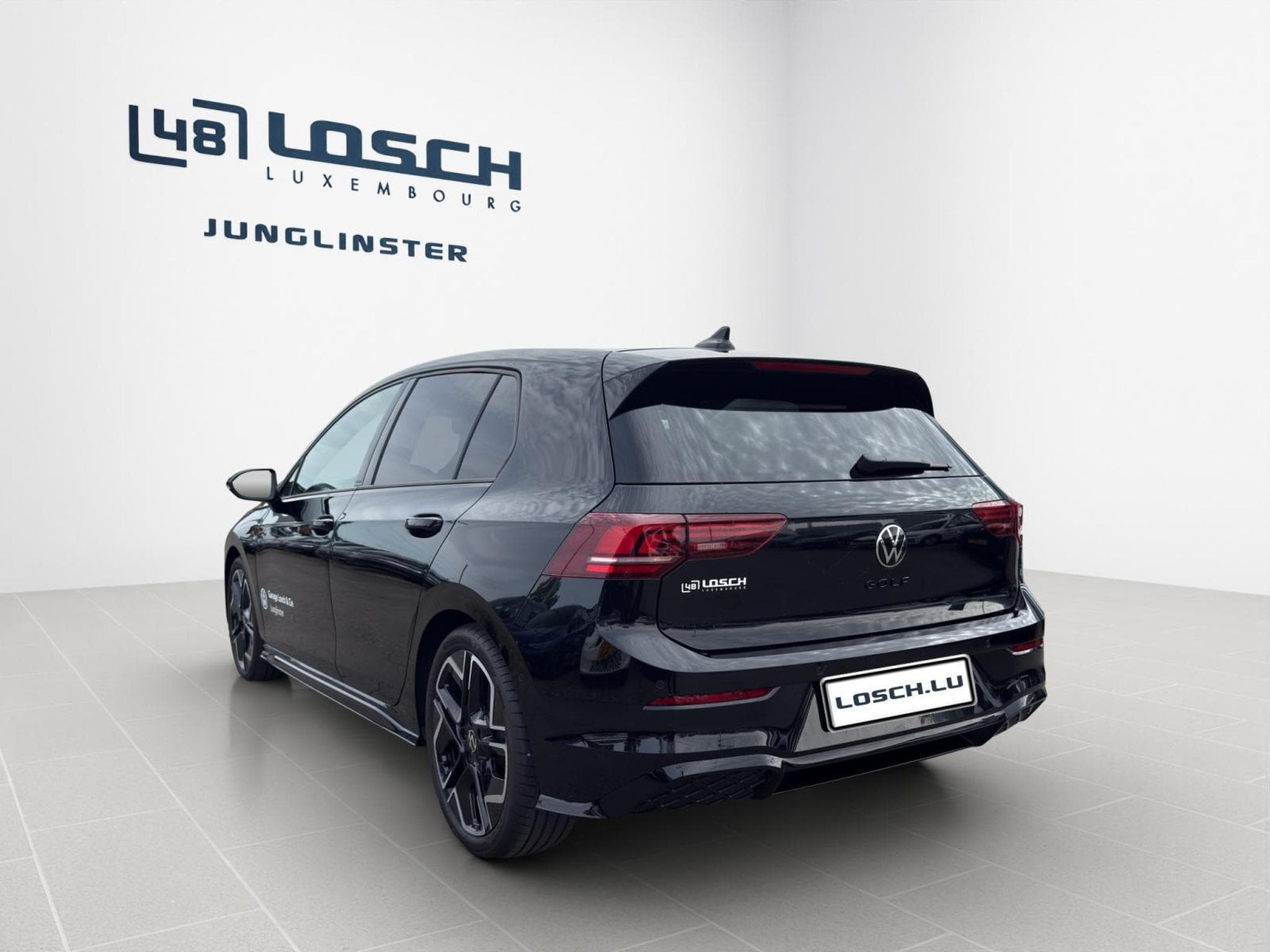 VW Golf R-Line (2026) - Photo 8