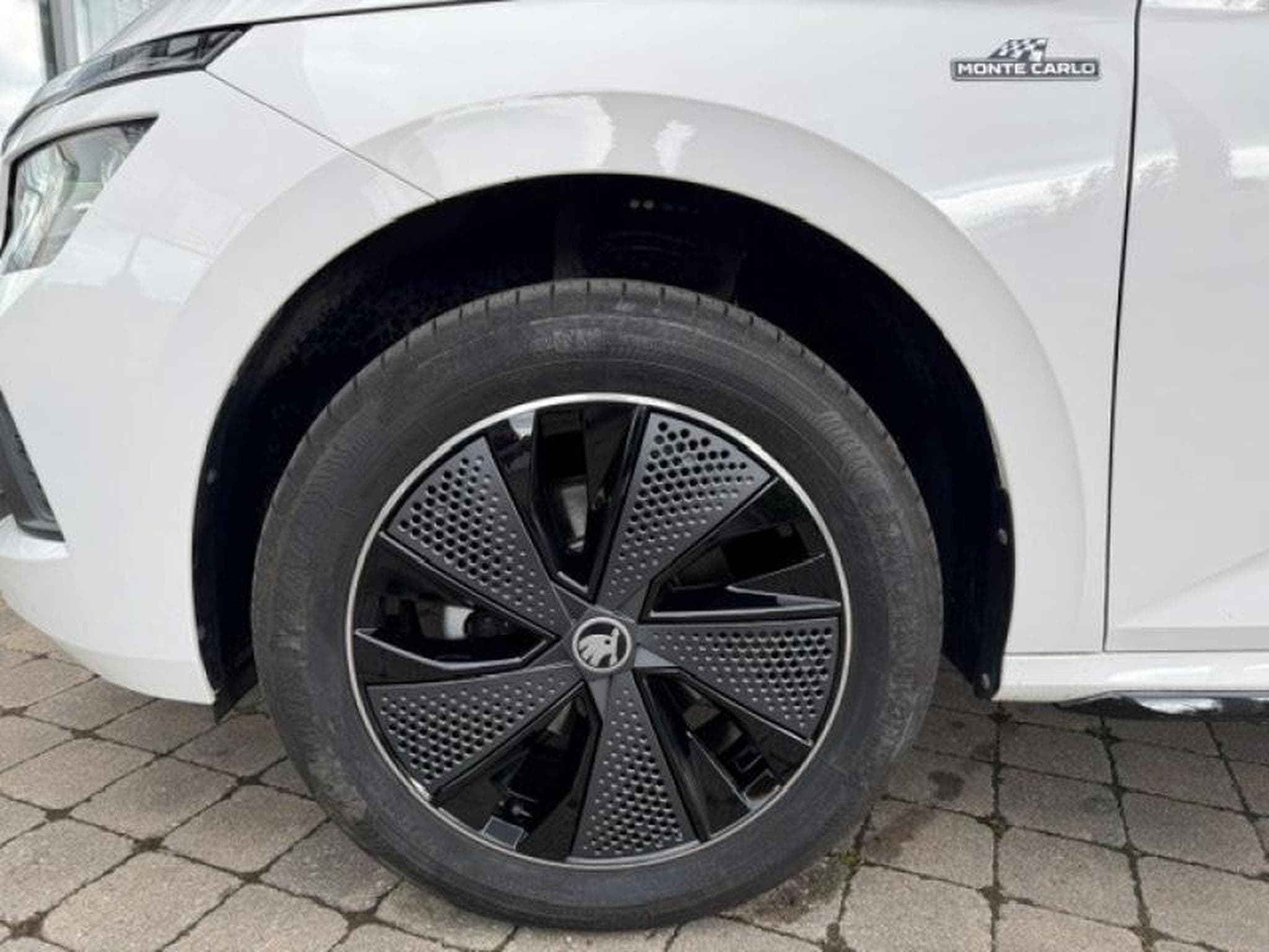Skoda Kamiq Monte Carlo (2025) - Photo 11