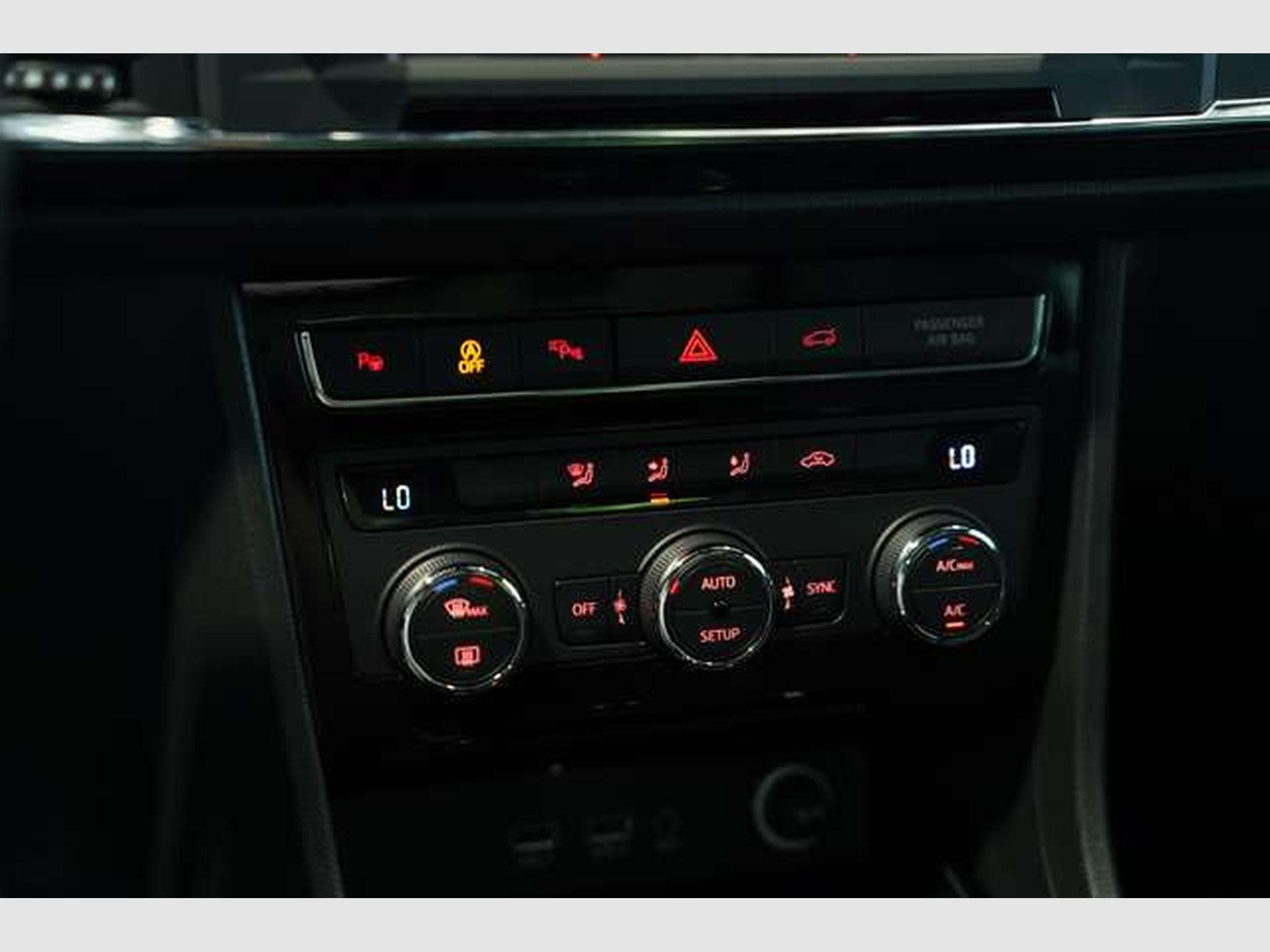 SEAT Ateca 1.4 TSI FR 1.Hand *GSD *360° *ACC *CarPlay (2018) - Photo 29