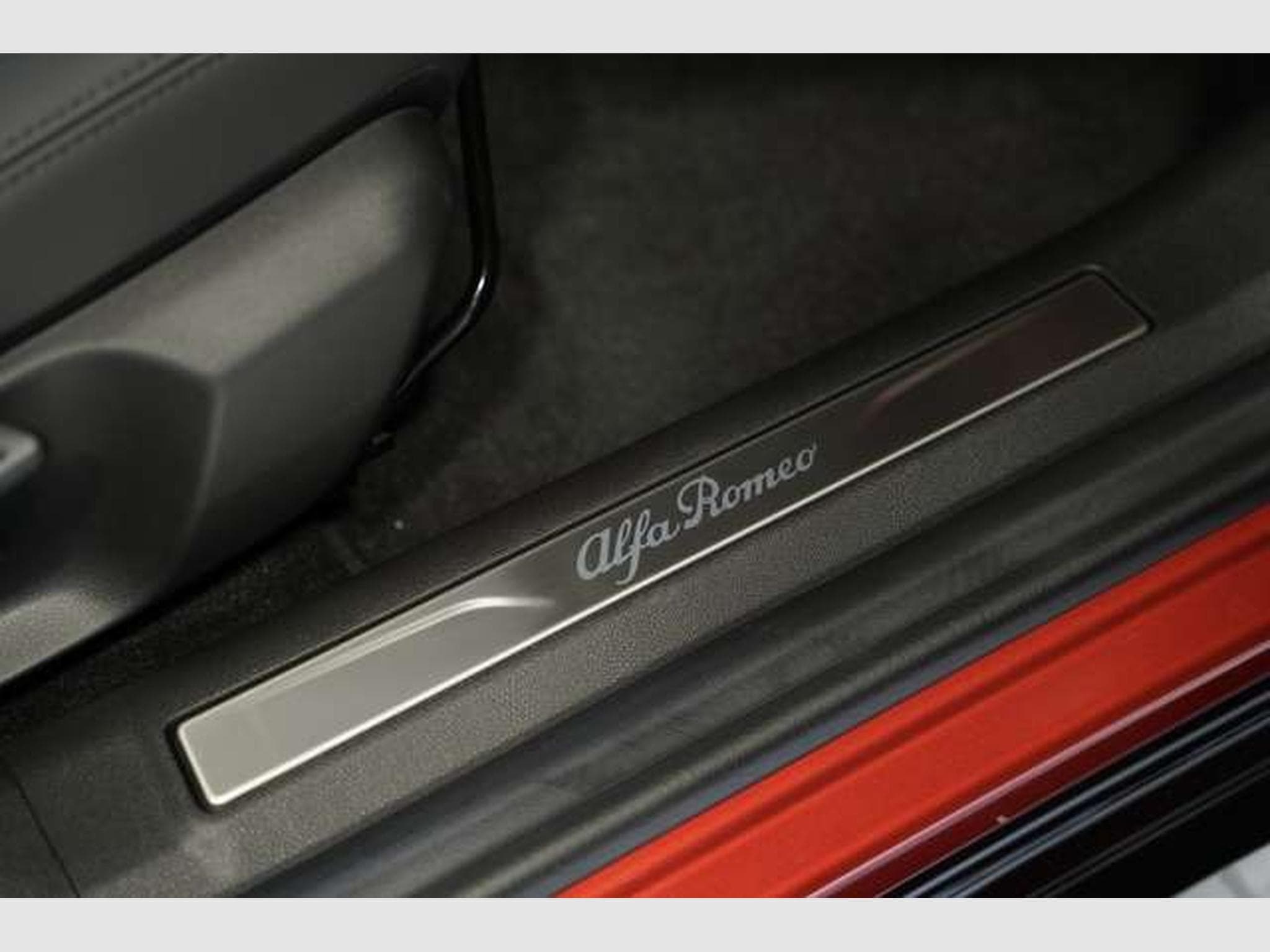 Alfa-Romeo Junior Ibrida 1.2 VGT 48V-Hybrid *1.Hand *MwSt (2025) - Photo 17