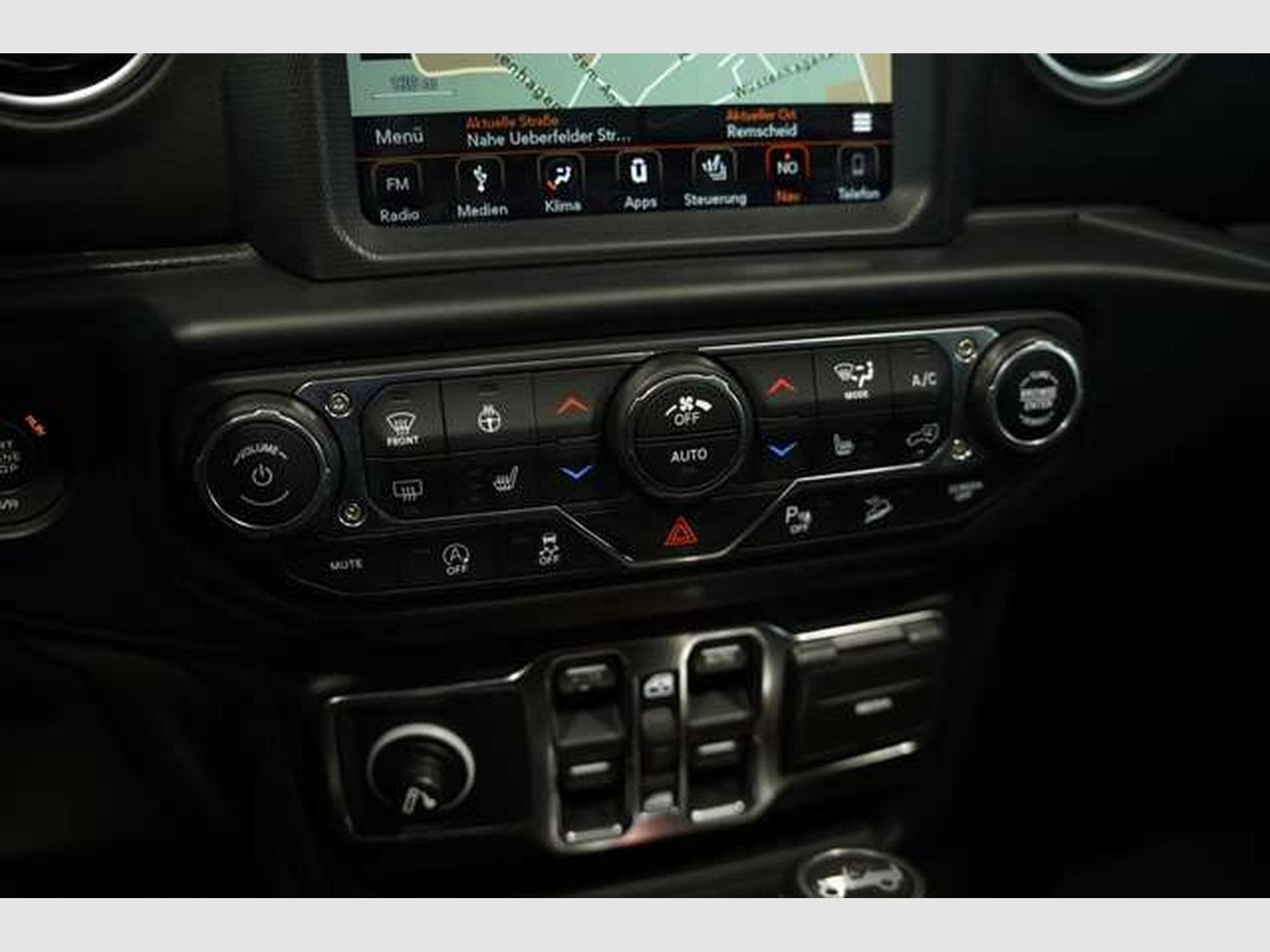Jeep Wrangler 2.2 CRDi Sahara 2.Hand *Dual-Top *SHZ (2019) - Foto 24