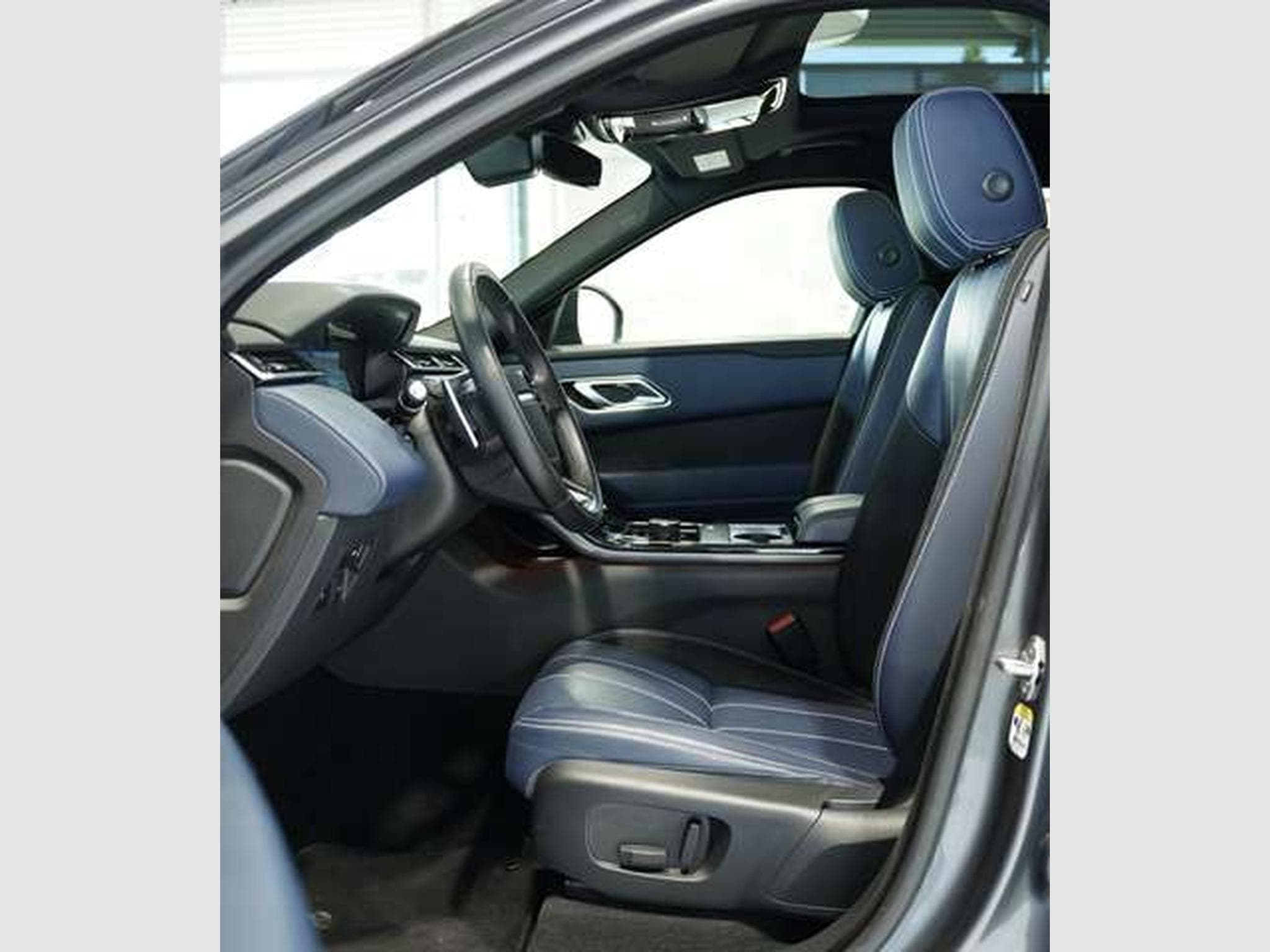 Land-Rover Range Rover Velar R Dynamic S Black-Paket 1.Hand (2019) - Photo 26