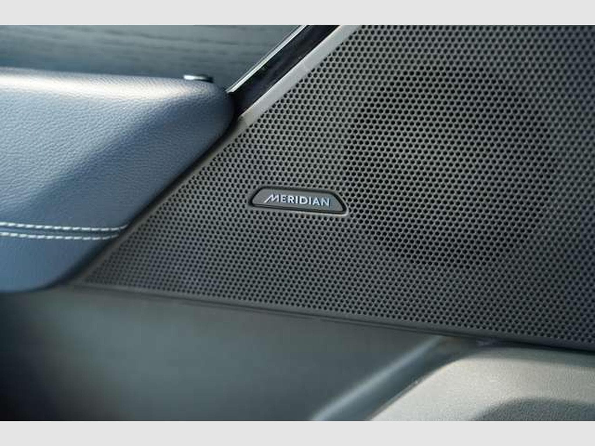Land-Rover Range Rover Velar R Dynamic S Black-Paket 1.Hand (2019) - Photo 29
