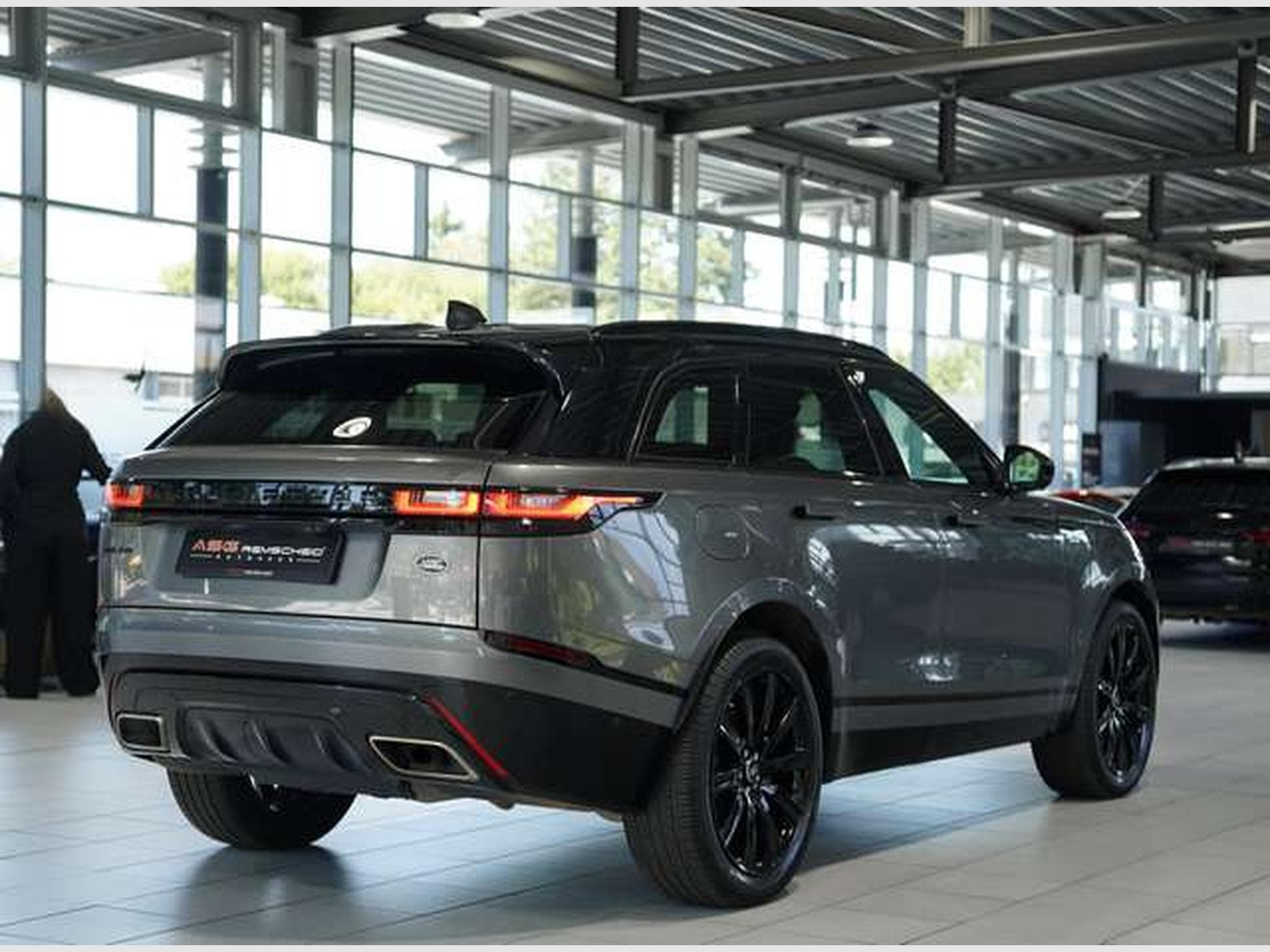 Land-Rover Range Rover Velar R Dynamic S Black-Paket 1.Hand (2019) - Photo 8