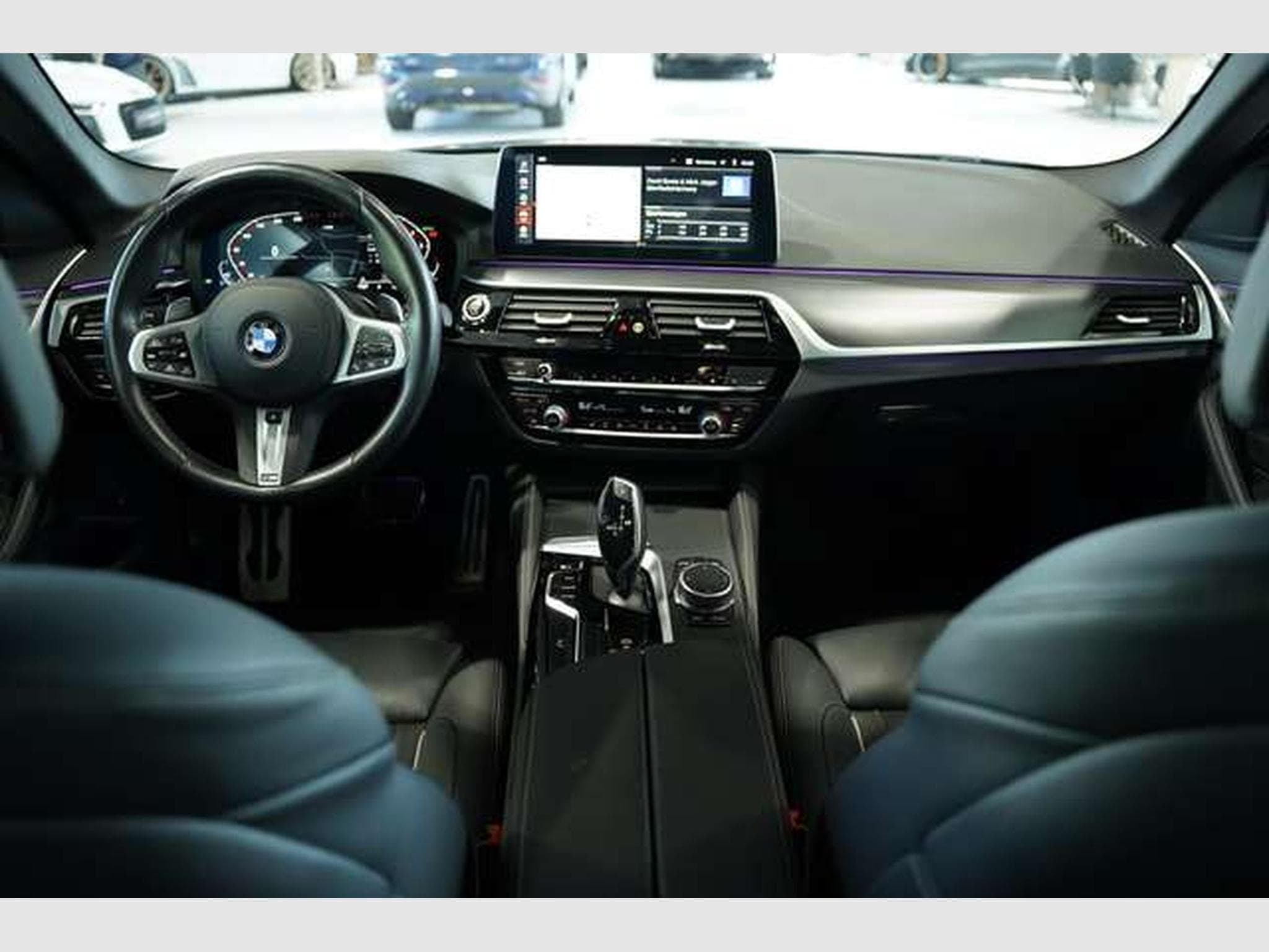BMW 540 i xDrive Limousine M Sport 2.H *Memory *ACC (2022) - Foto 39
