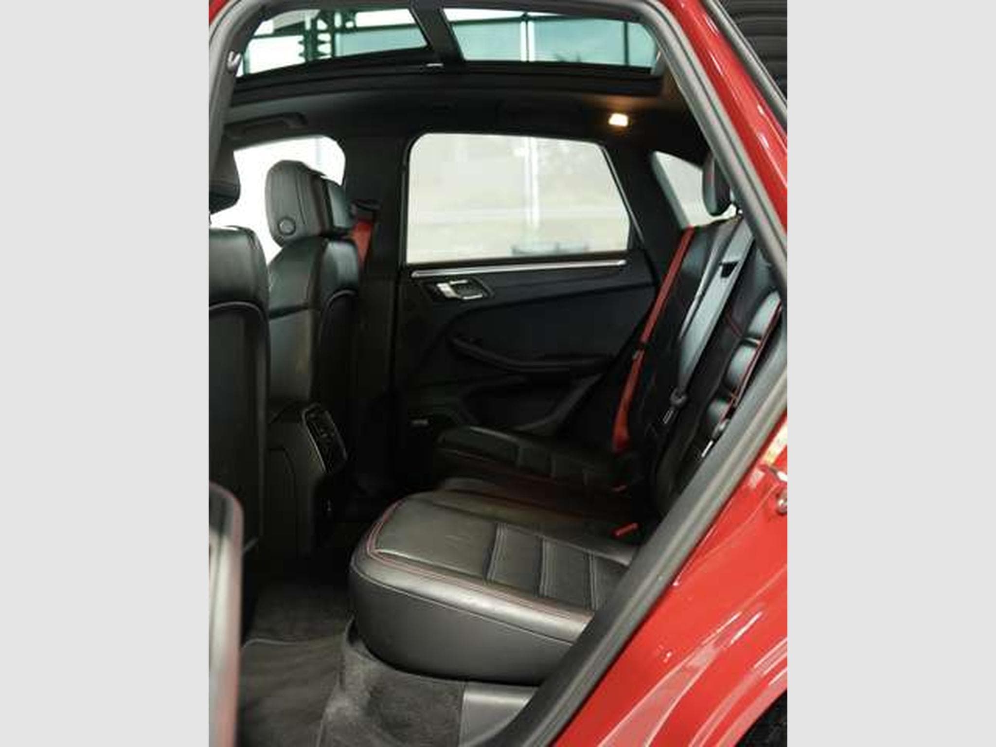 Porsche Macan GTS 2H *21 *Chrono *Pano *LUFT *AHK *BOSE (2021) - Foto 24