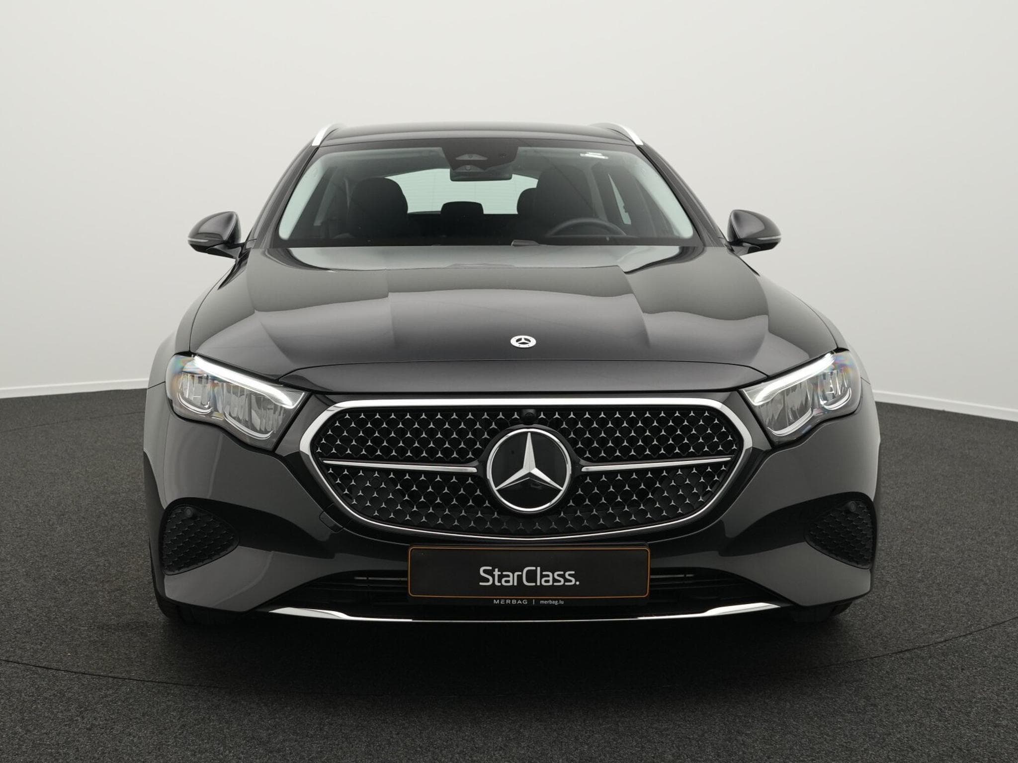 Mercedes E 220 d T Avantgarde LED+Kamera+AHK+Apple (2025) - Foto 2