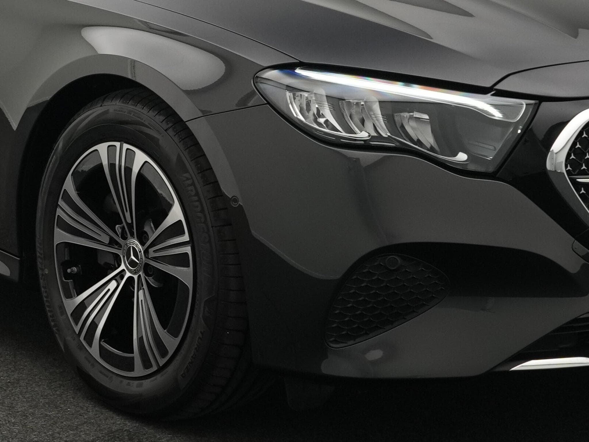 Mercedes E 220 d T Avantgarde LED+Kamera+AHK+Apple (2025) - Foto 7
