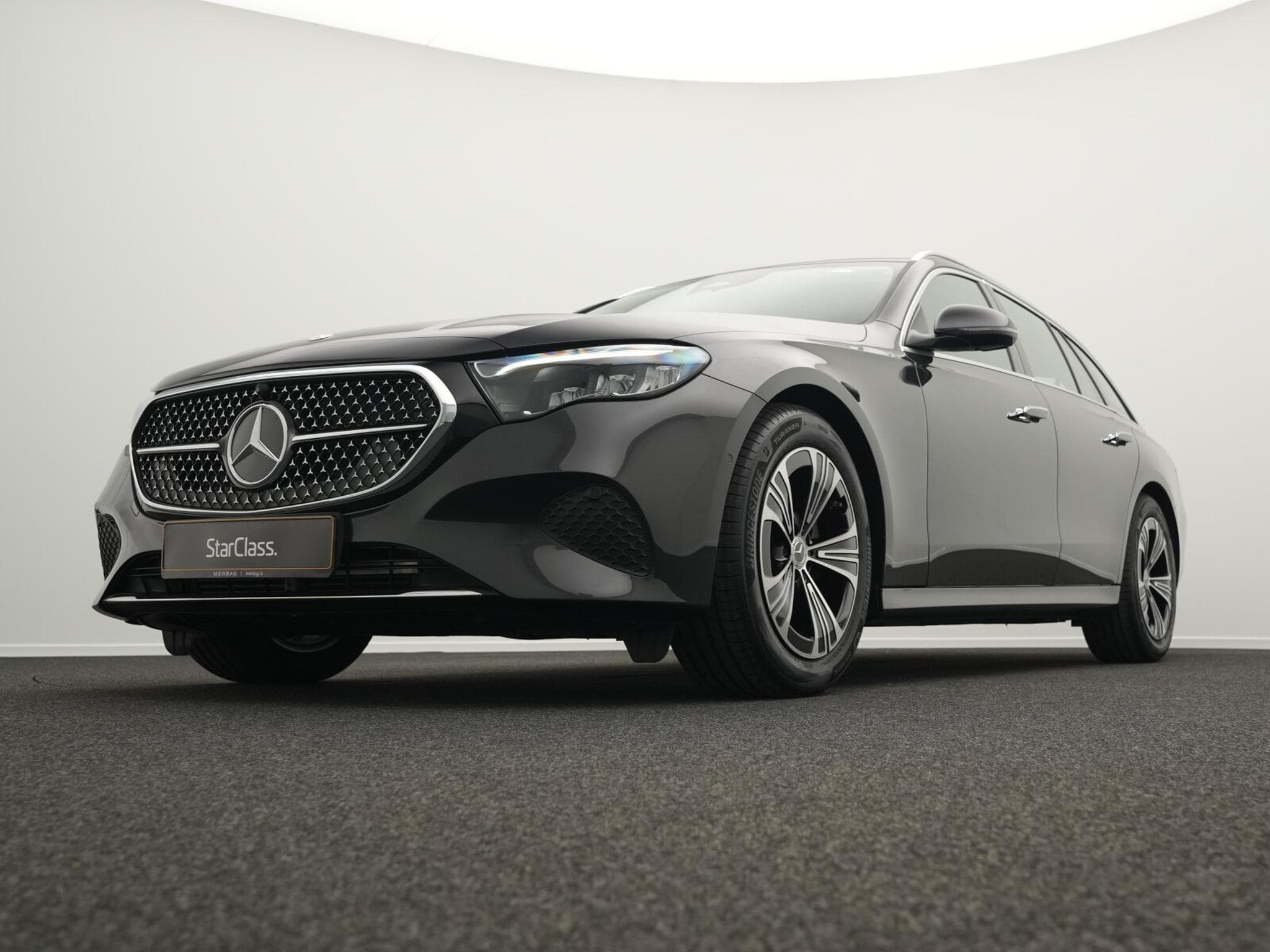 Mercedes E 220 d T Avantgarde LED+Kamera+AHK+Apple (2025) - Foto 8