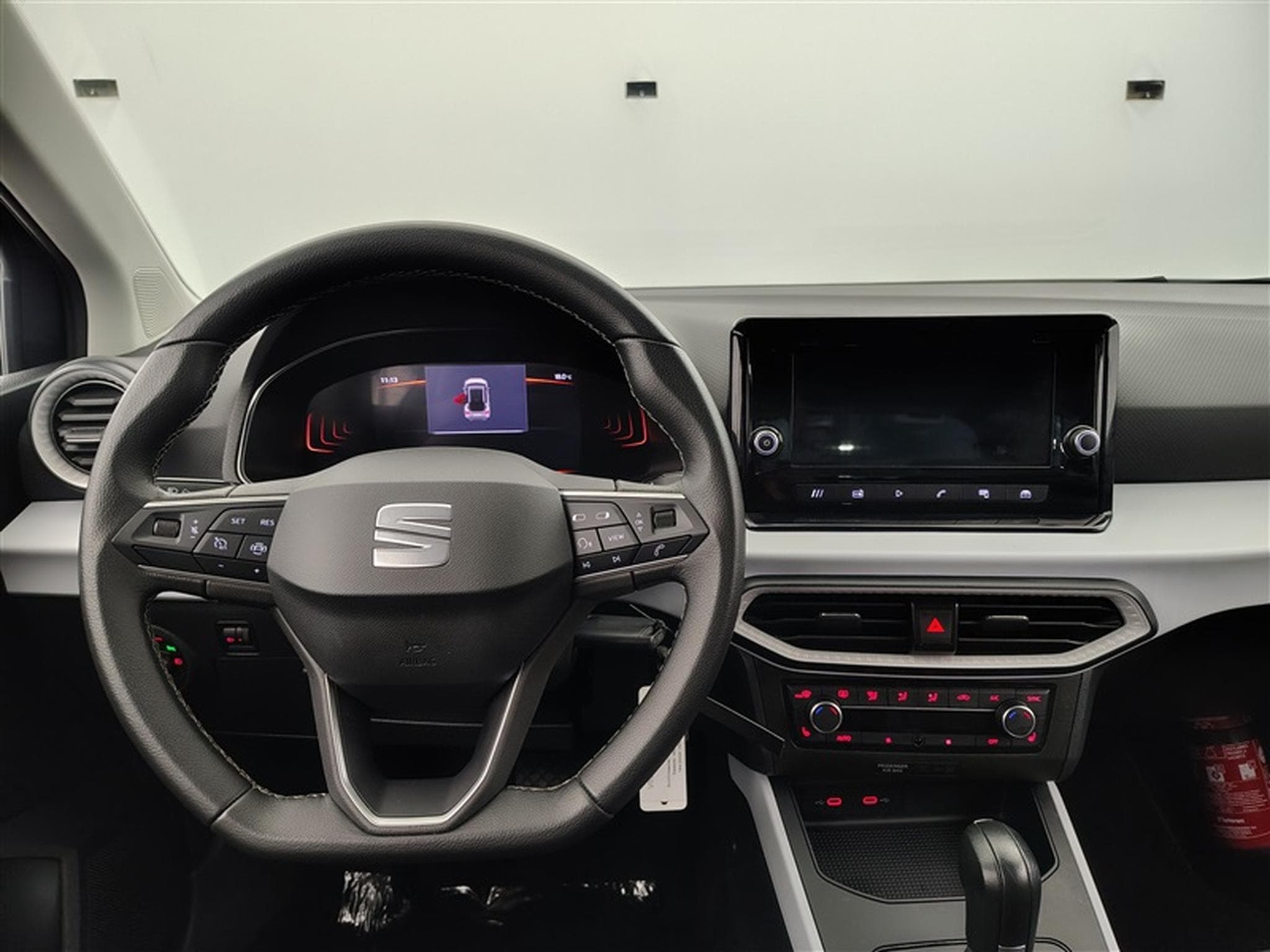 Seat Arona 1.0 TSI Move! DSG NAVI / FULL LED / CARPLAY (2024) - Photo 9