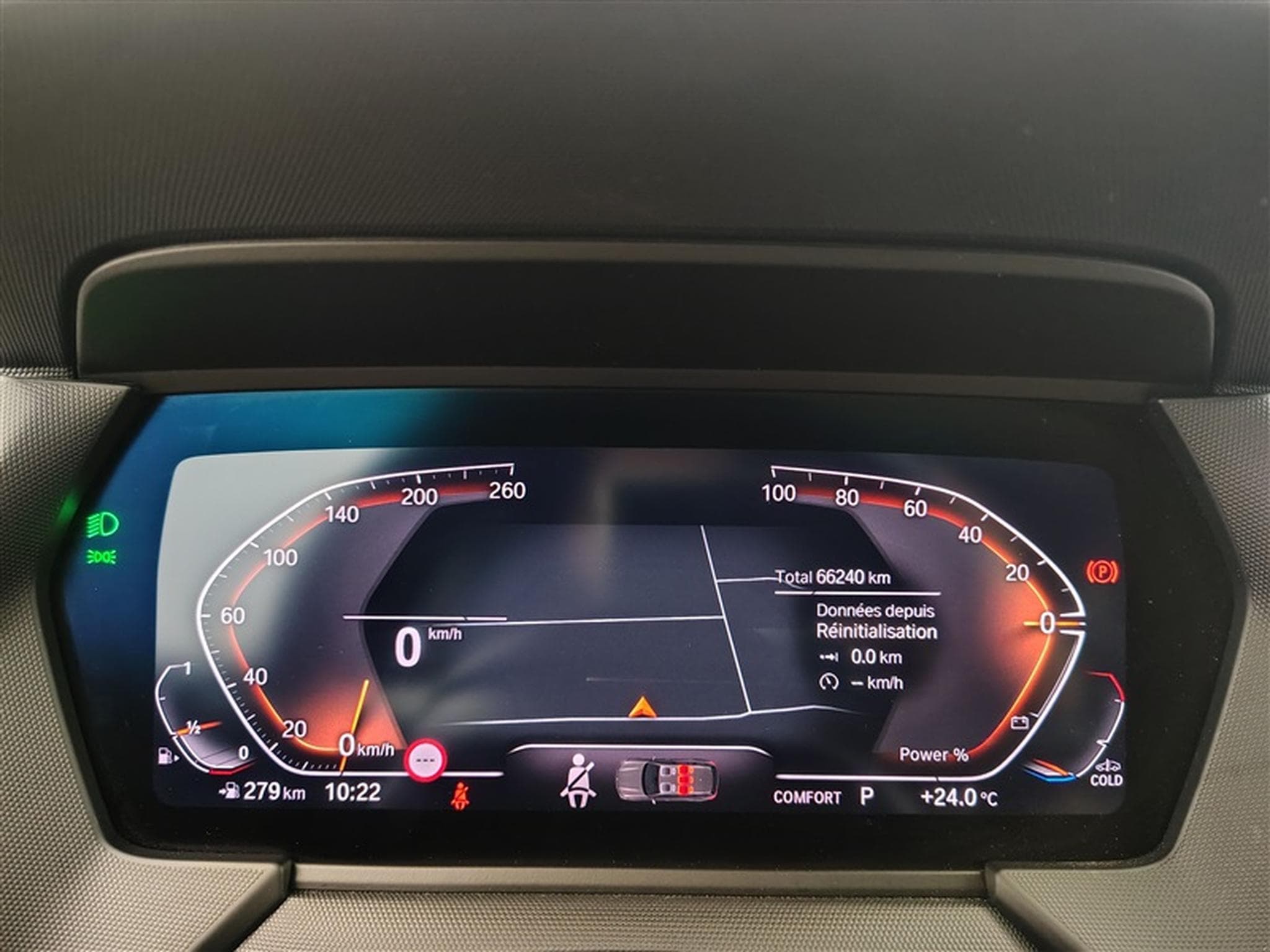 BMW 118 118iA Pack M NAVI / CARPLAY / CAMERA / TO PANO (2024) - Photo 10