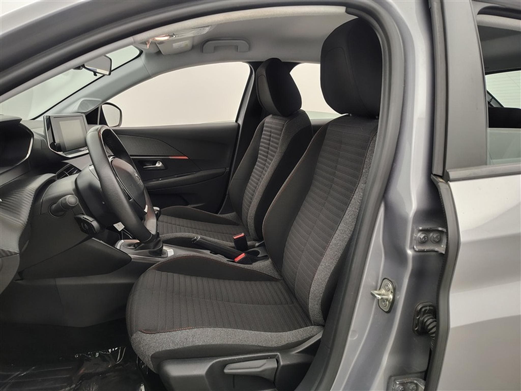Peugeot 208 1.2i PureTech Active Pack (EU6.4) (2022) - Photo 7