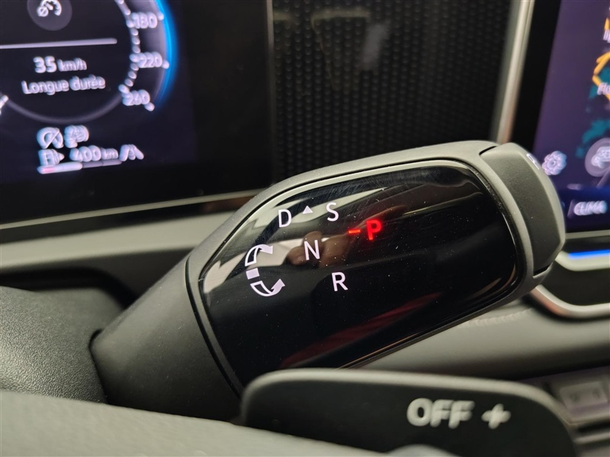 VW Tiguan 1.5 eTSI mHEV ACT Life United OPF DSG (2025) - Photo 12