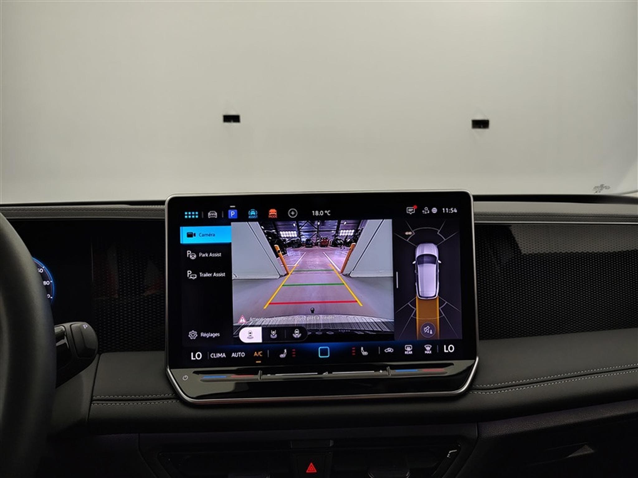 VW Tiguan 1.5 eTSI mHEV ACT Life United OPF DSG (2025) - Photo 18