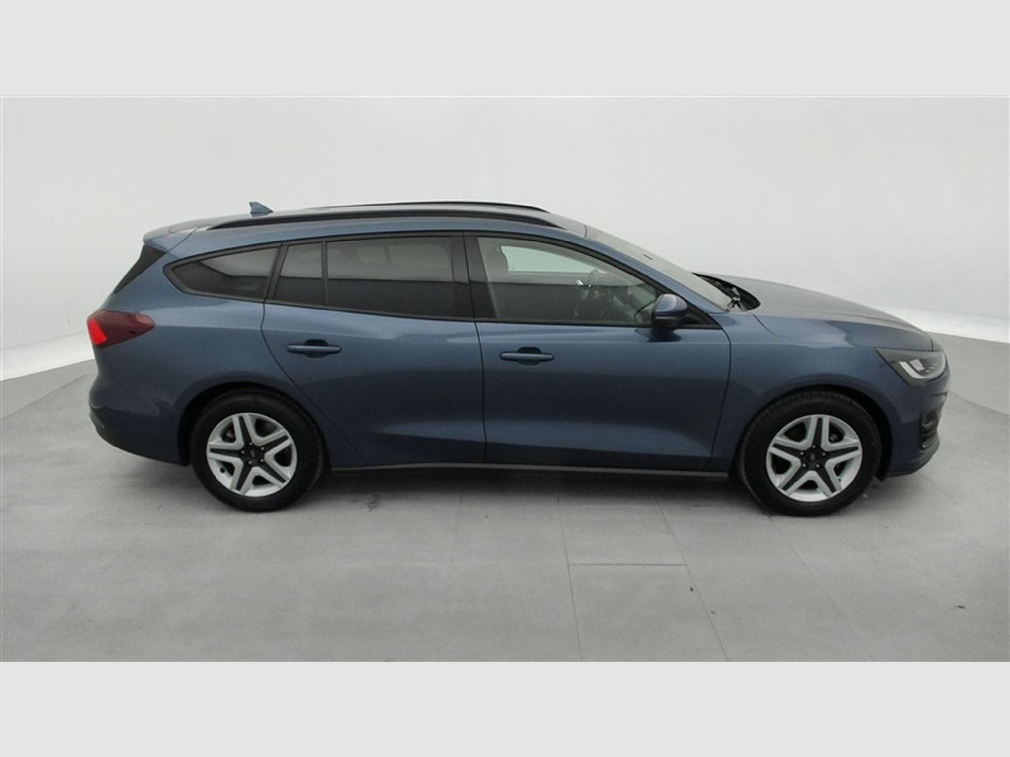 Ford Focus Clipper Active 1.0 EcoBoost MHEV X (2022) - Photo 23