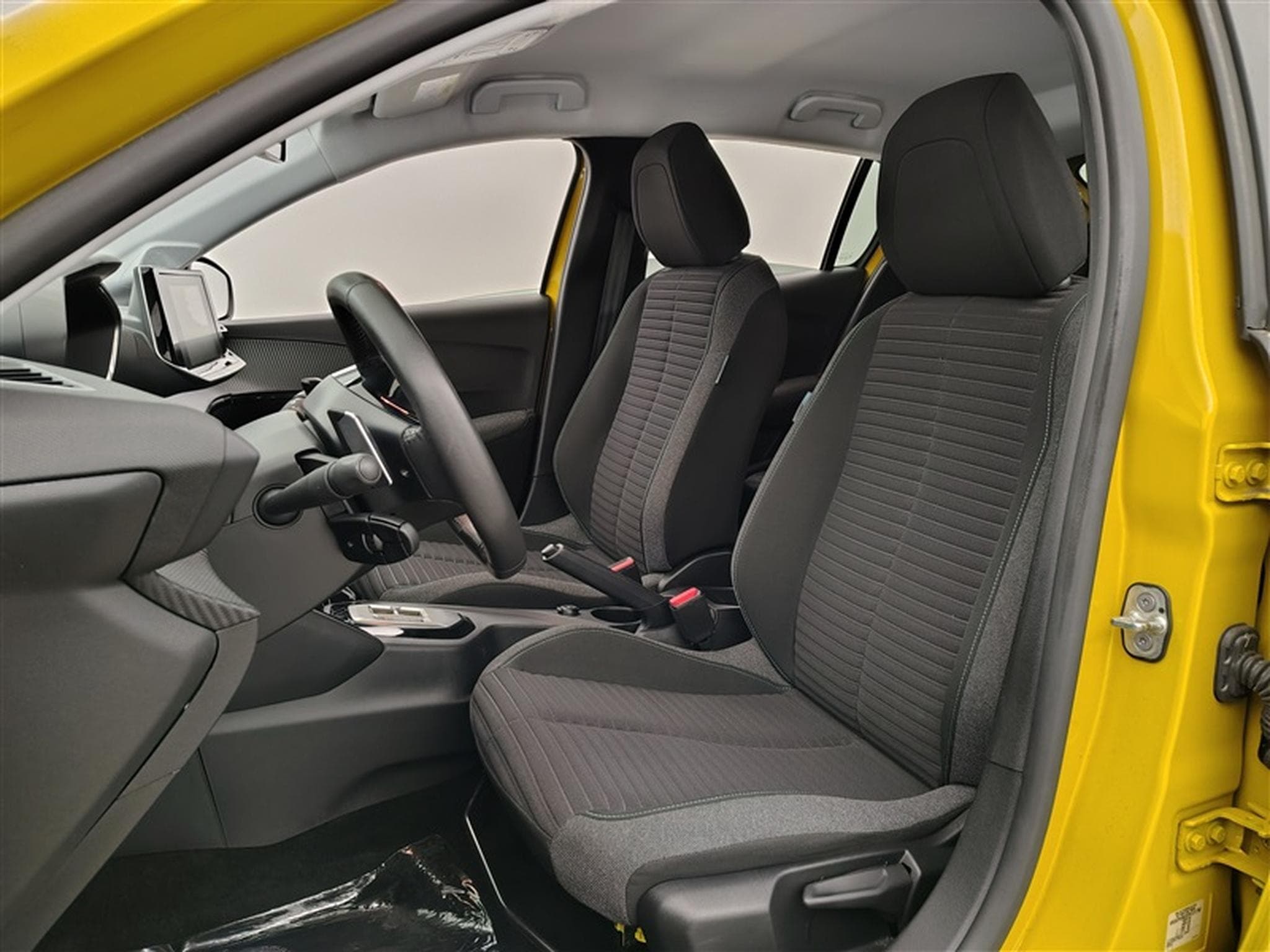 Peugeot 208 1.2i PureTech 100Cv EAT8 Style NAVI / FULL LED / PDC (2023) - Foto 7