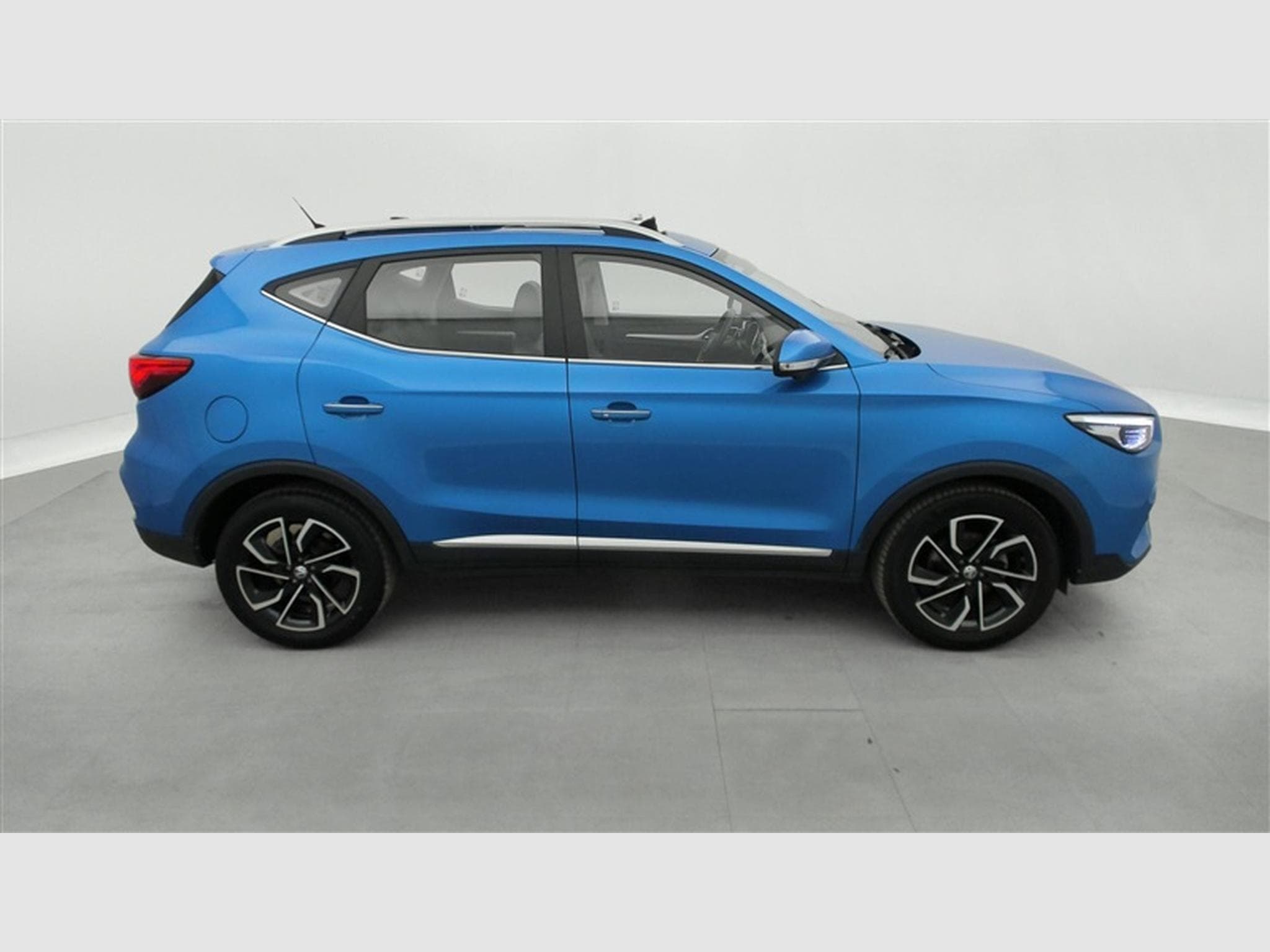 MG ZS 1.0 T-GDi Luxury (2023) - Photo 23
