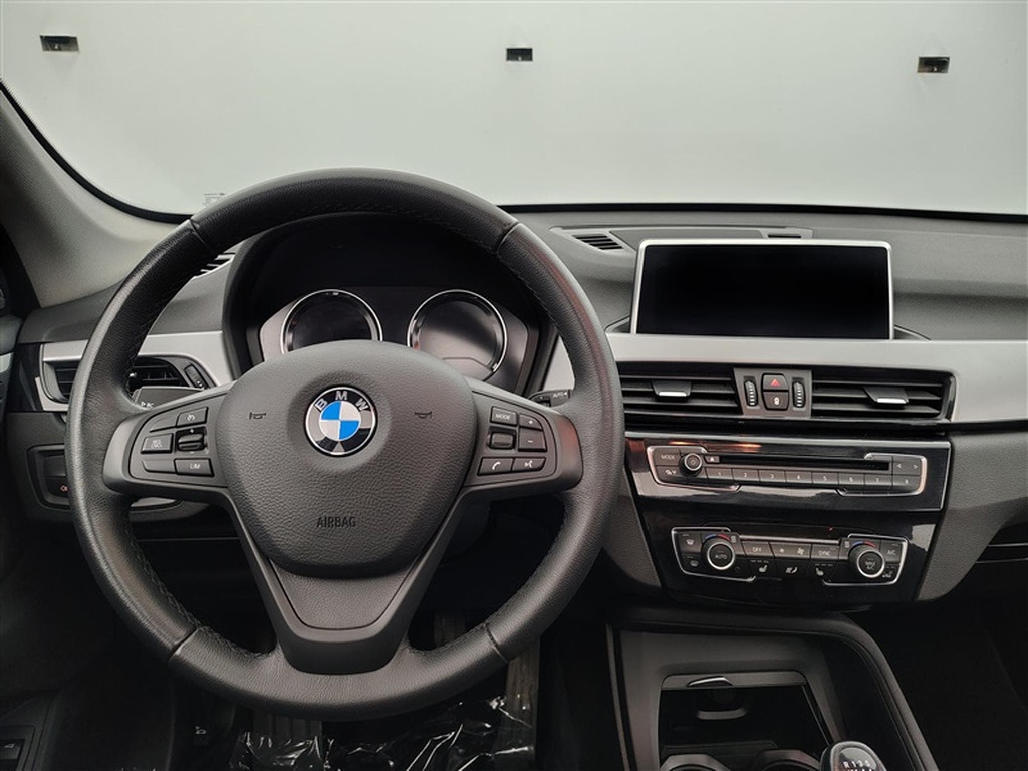 BMW X1 1.5 d sDrive16 NAVI PRO / CUIR SPORT / CLIM (2020) - Photo 9