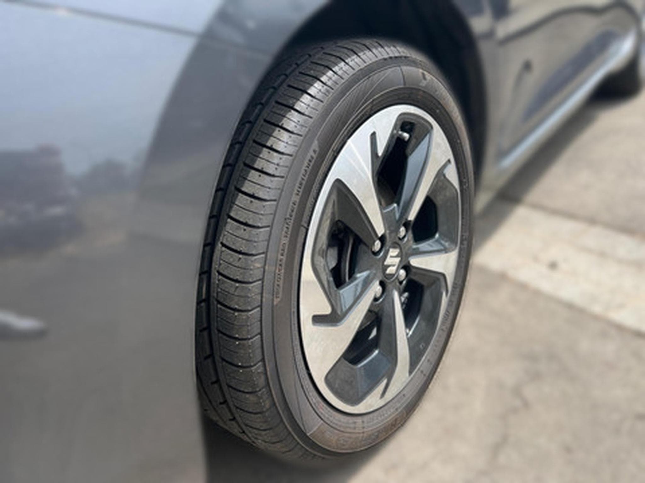 Suzuki Swift 1.2 Grand Luxe + CVT (2024) - Foto 21