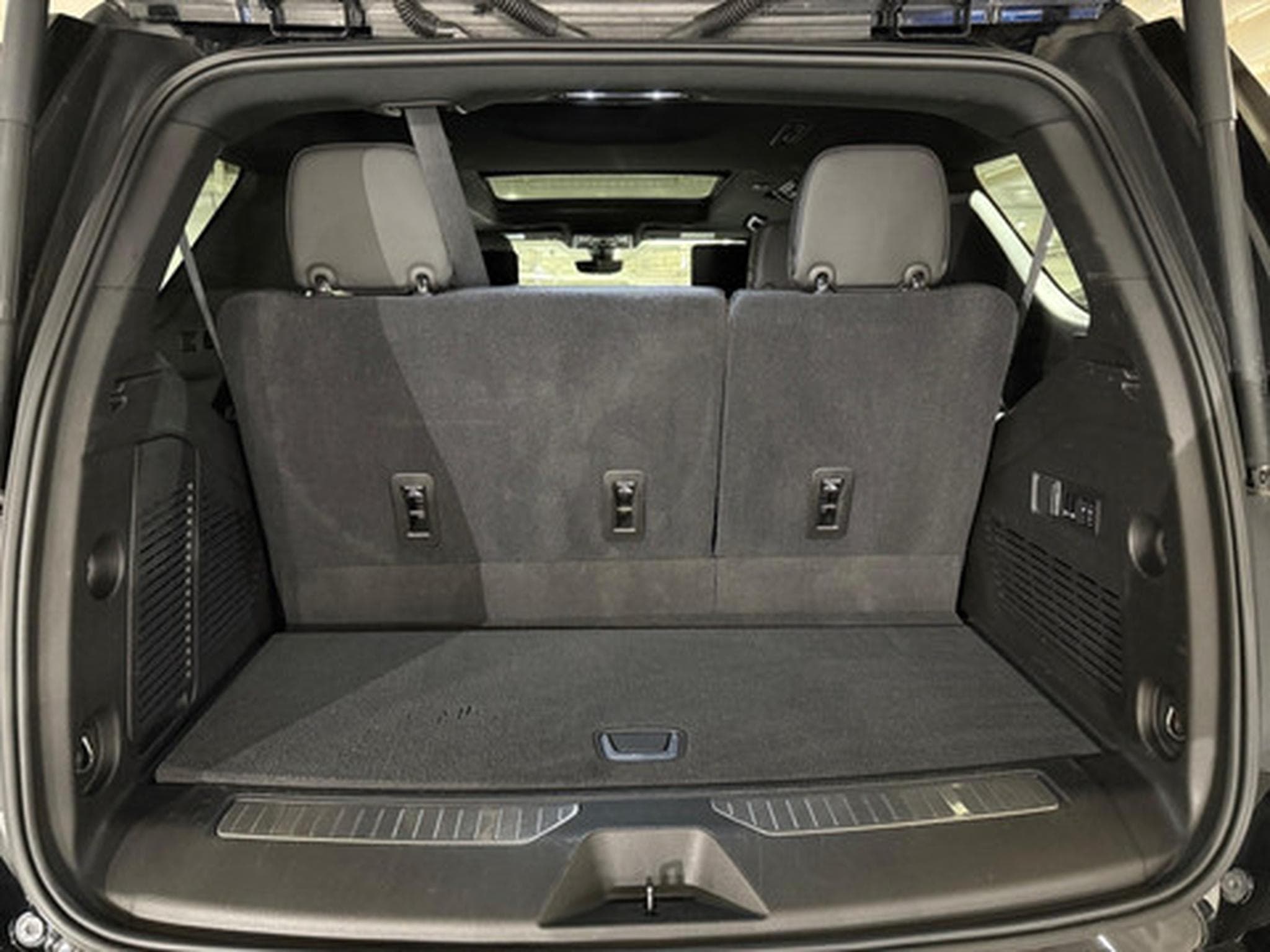 Chevrolet Tahoe 6.2 HIGH COUNTRY (2021) - Photo 12