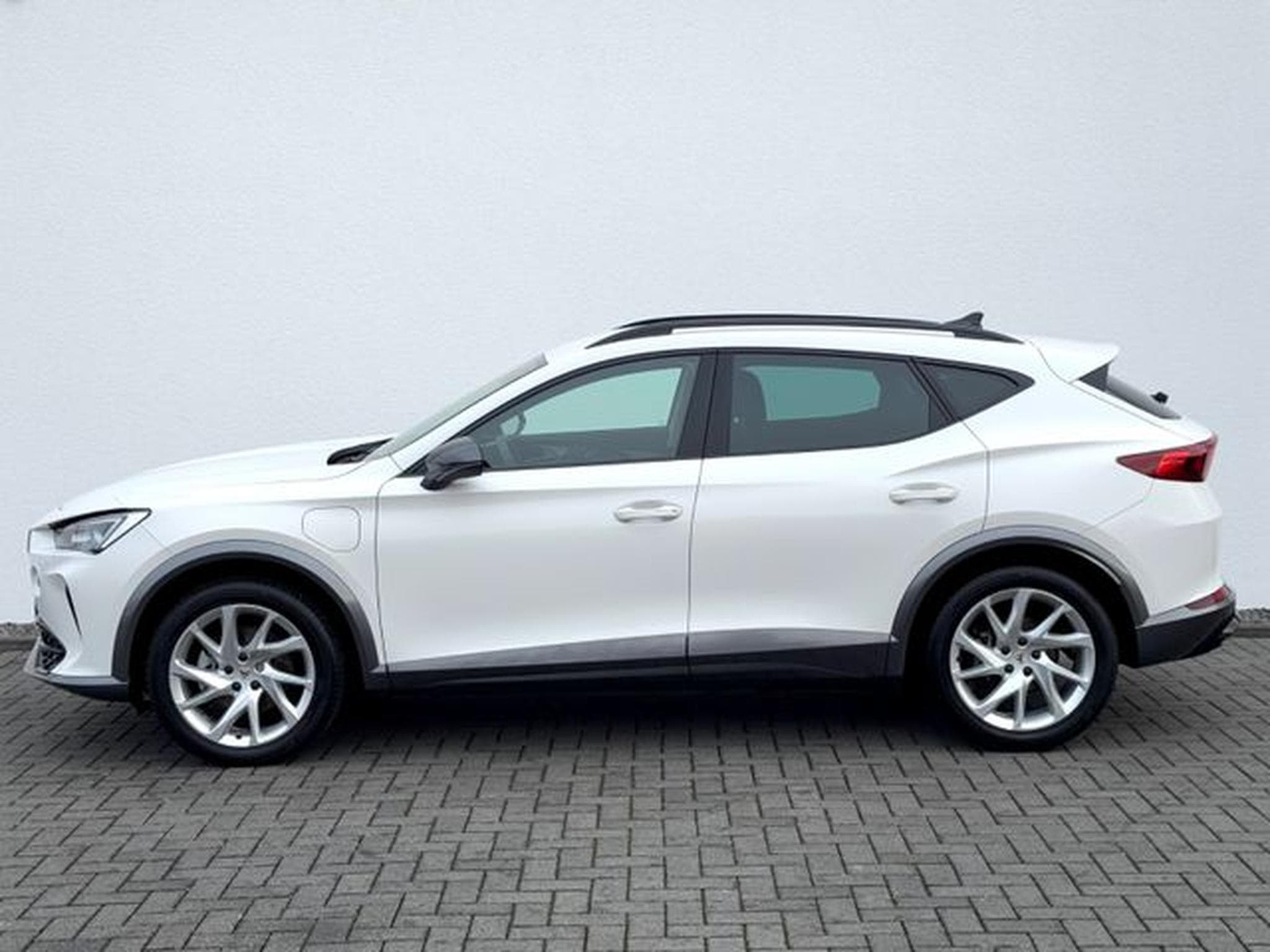 Cupra Formentor Formentor 1.4 e-Hybrid /NAVI/LED/ACC/CAM/1.HAND/ (2023) - Photo 8