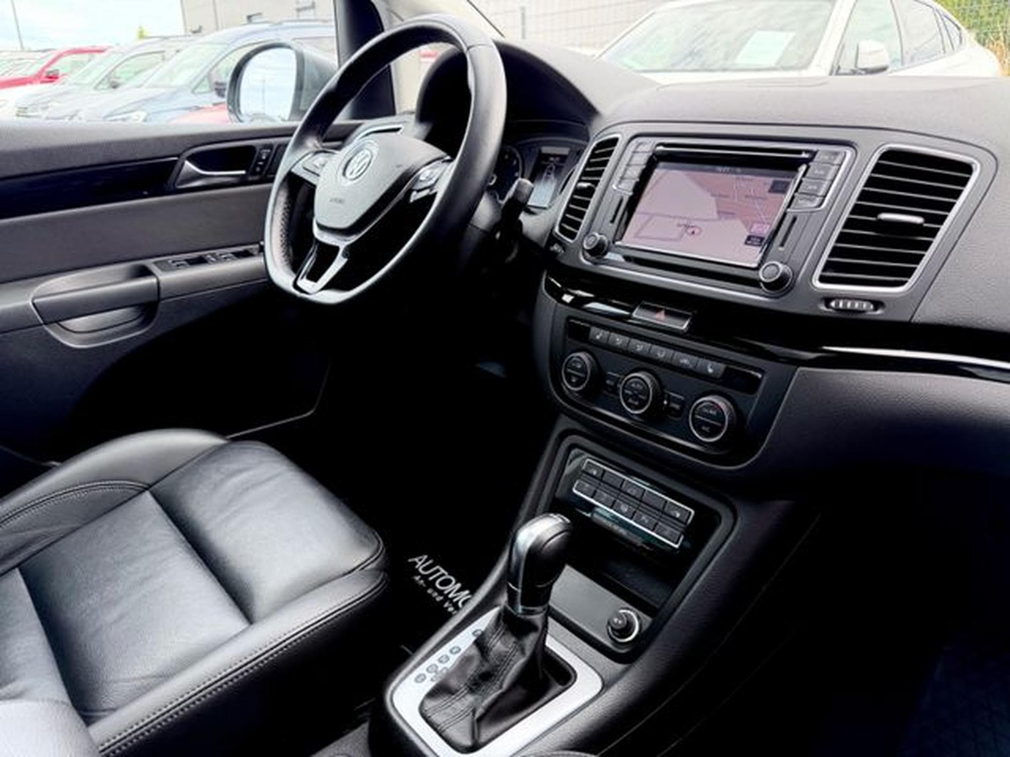 VW Sharan Sharan Highline 1.4 TSI DSG 7.SITZER/ACC/CAM/AHK (2020) - Foto 12