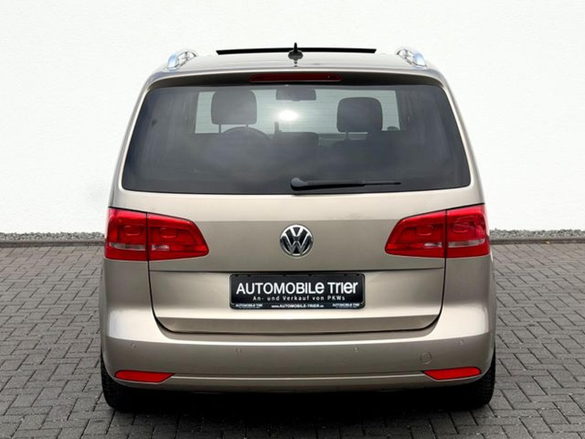 VW Touran Touran Cup 2.0 TDI /7.SITZER/NAVI/PANO/PDC/ (2015) - Photo 6