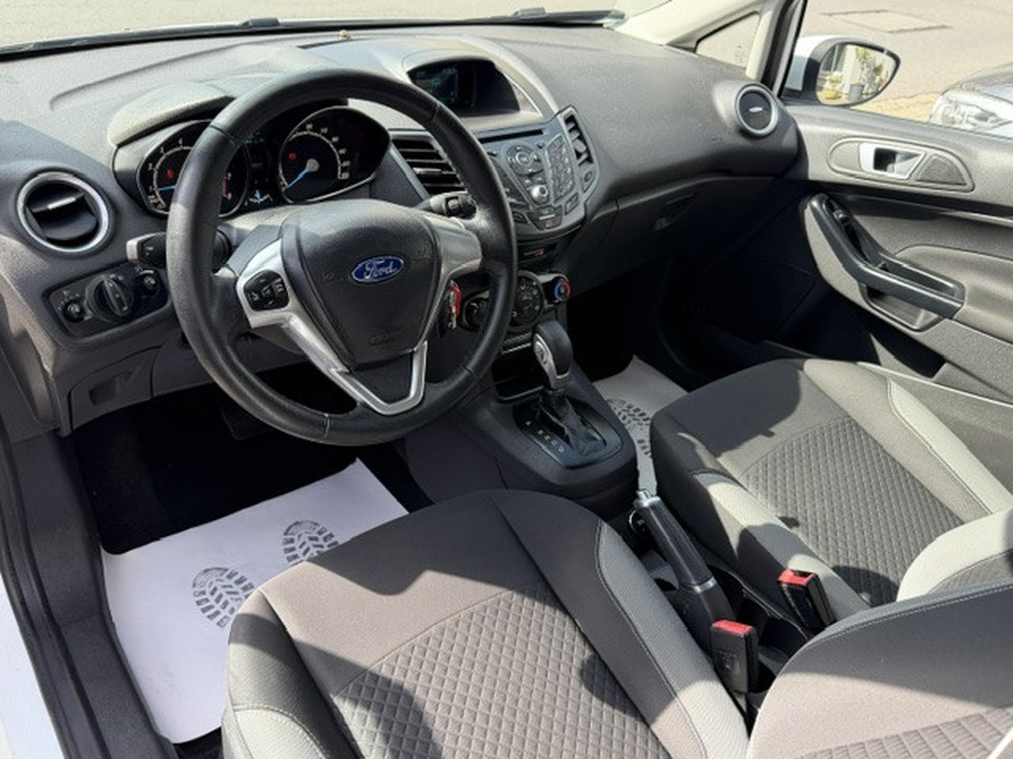 Ford Fiesta 1.0 EcoBoost 100 Auto. (2015) - Foto 3