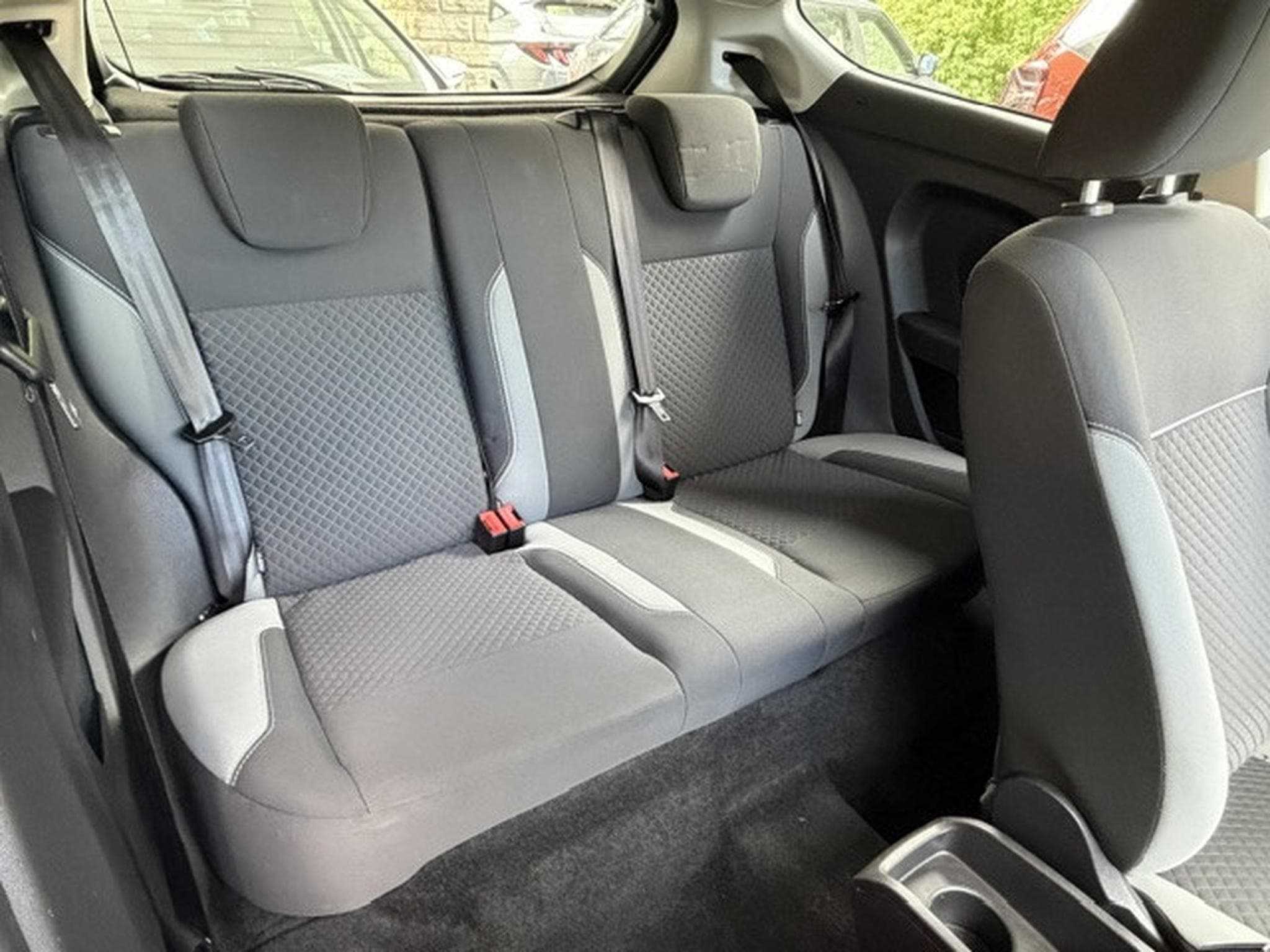 Ford Fiesta 1.0 EcoBoost 100 Auto. (2015) - Foto 4