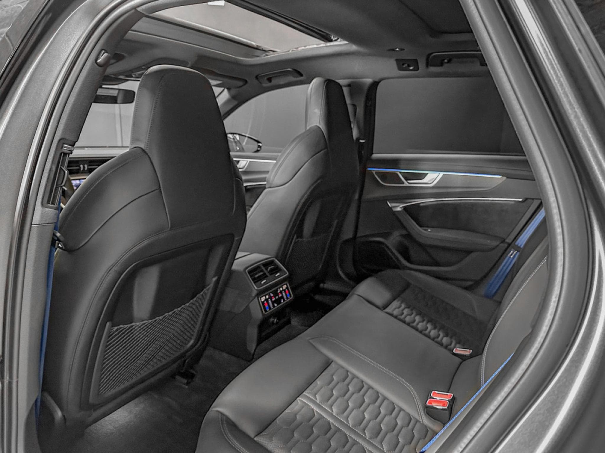Audi RS6 RS6 Avant PERFORMANCE 4.0 TFSI quattro/22/PANO/KERAMIK/360°/ (2023) - Foto 13