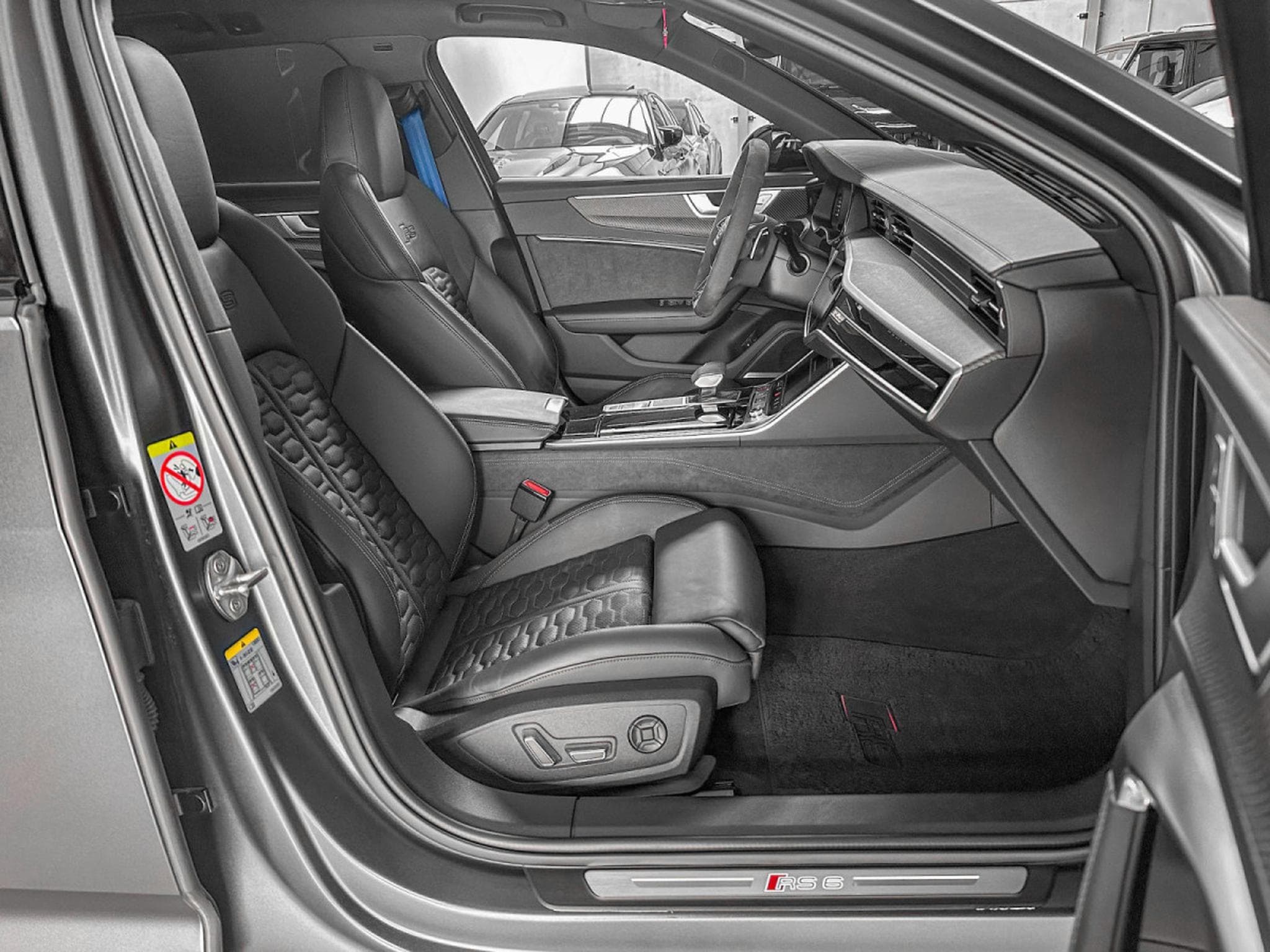 Audi RS6 RS6 Avant PERFORMANCE 4.0 TFSI quattro/22/PANO/KERAMIK/360°/ (2023) - Foto 19