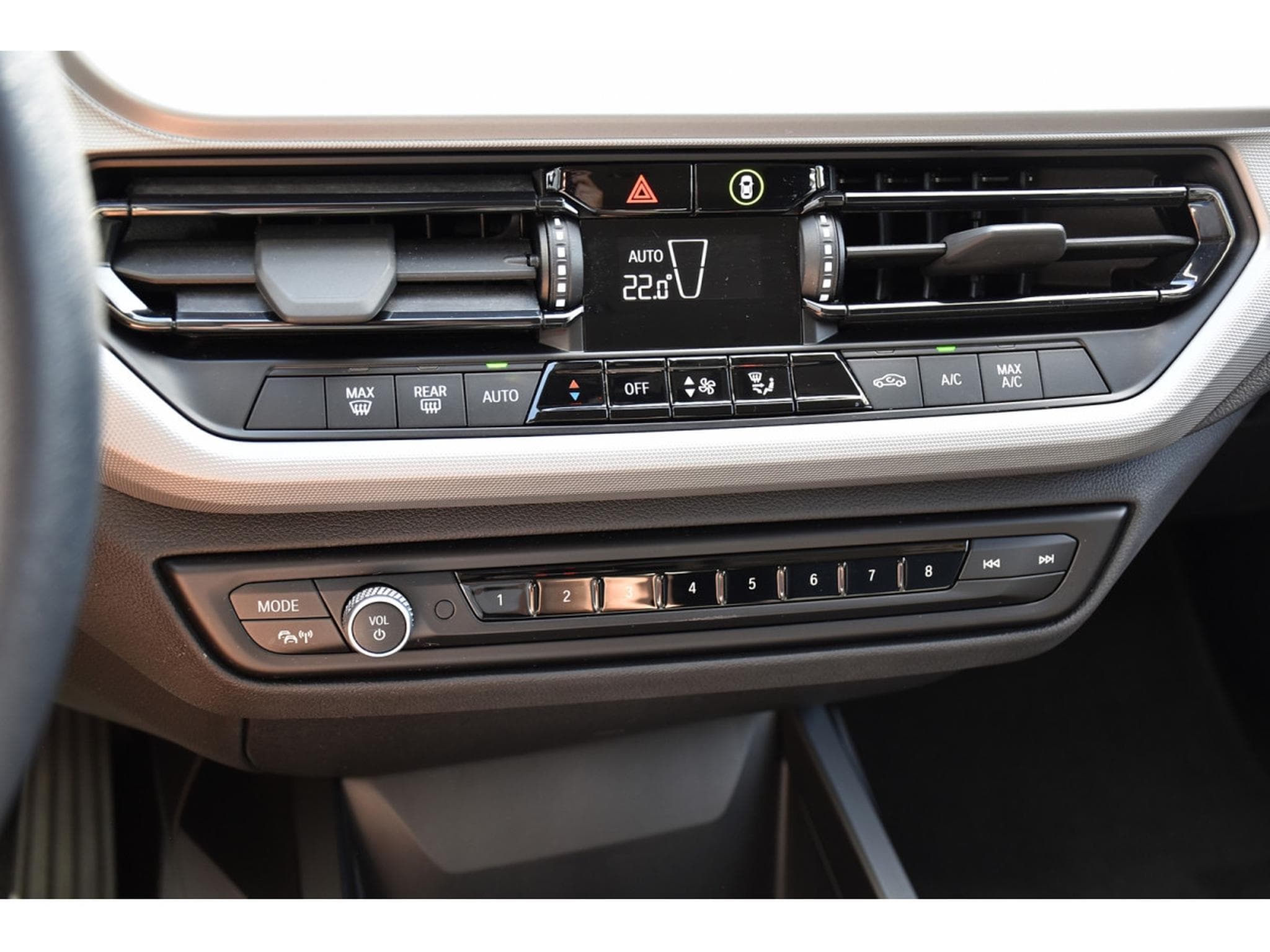 BMW 118 iA REGUL GPS CAM PARK LED 1° MAIN (2023) - Foto 17