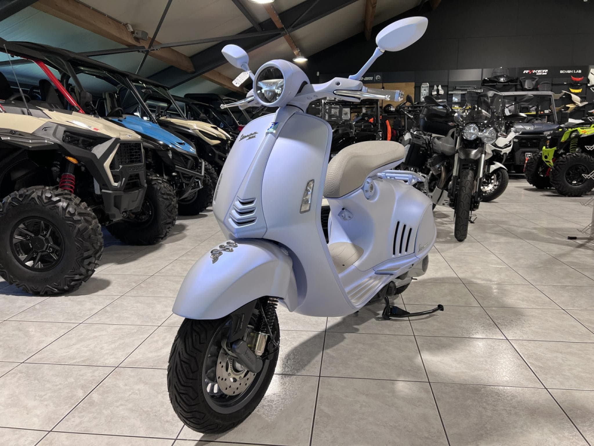 Vespa 946 Snake (2026) - Foto 2