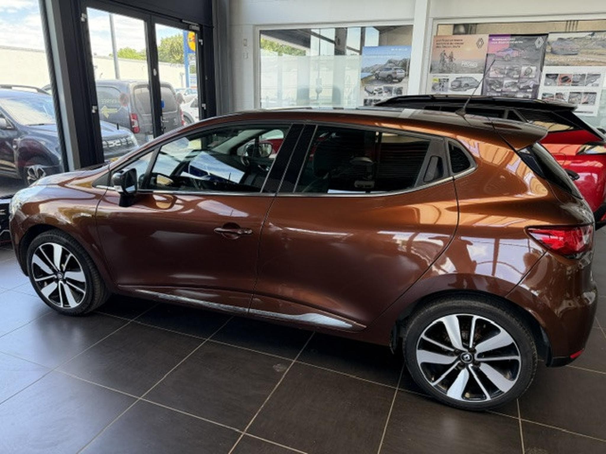 Renault Clio Iconic Energy TCe 90 (2016) - Foto 3