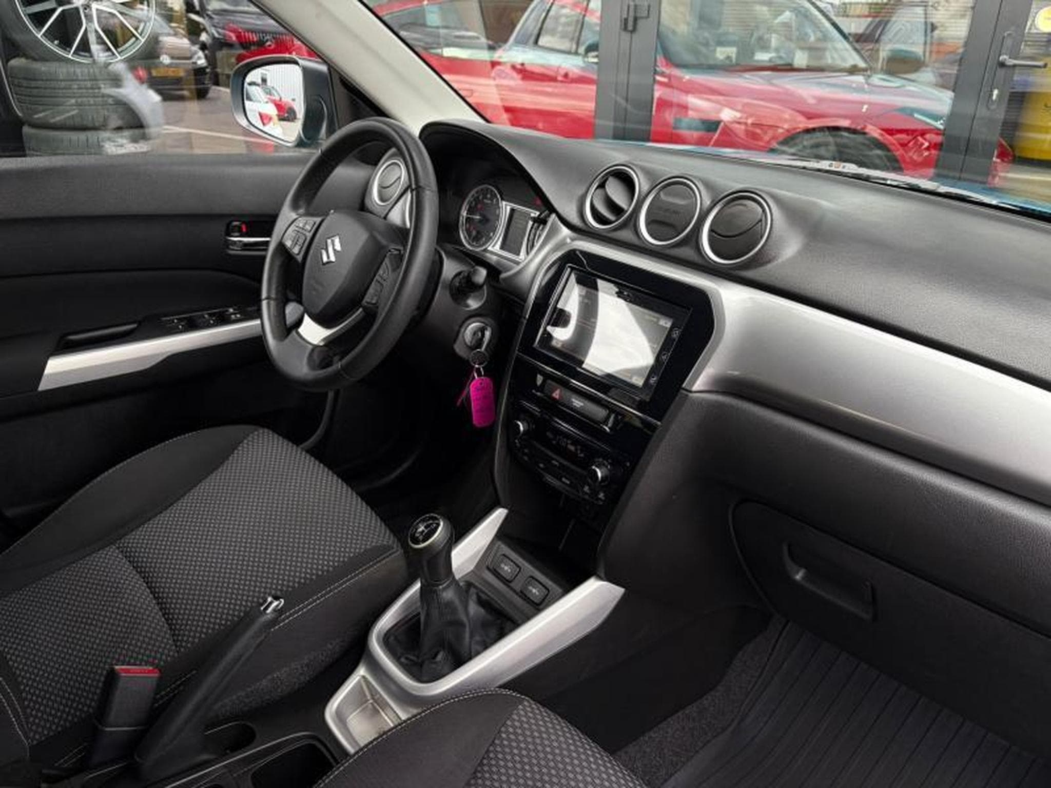 Suzuki Vitara Comfort (2016) - Photo 13