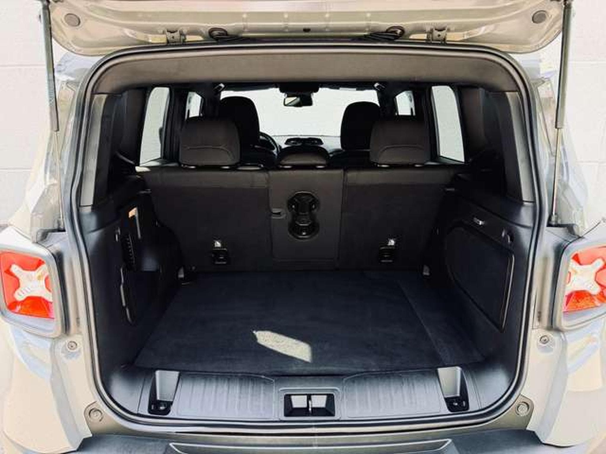 Jeep Renegade Renegade PHEV 1.3 T4 AWD S DDCT Garantie✅✅✅ (2022) - Photo 14